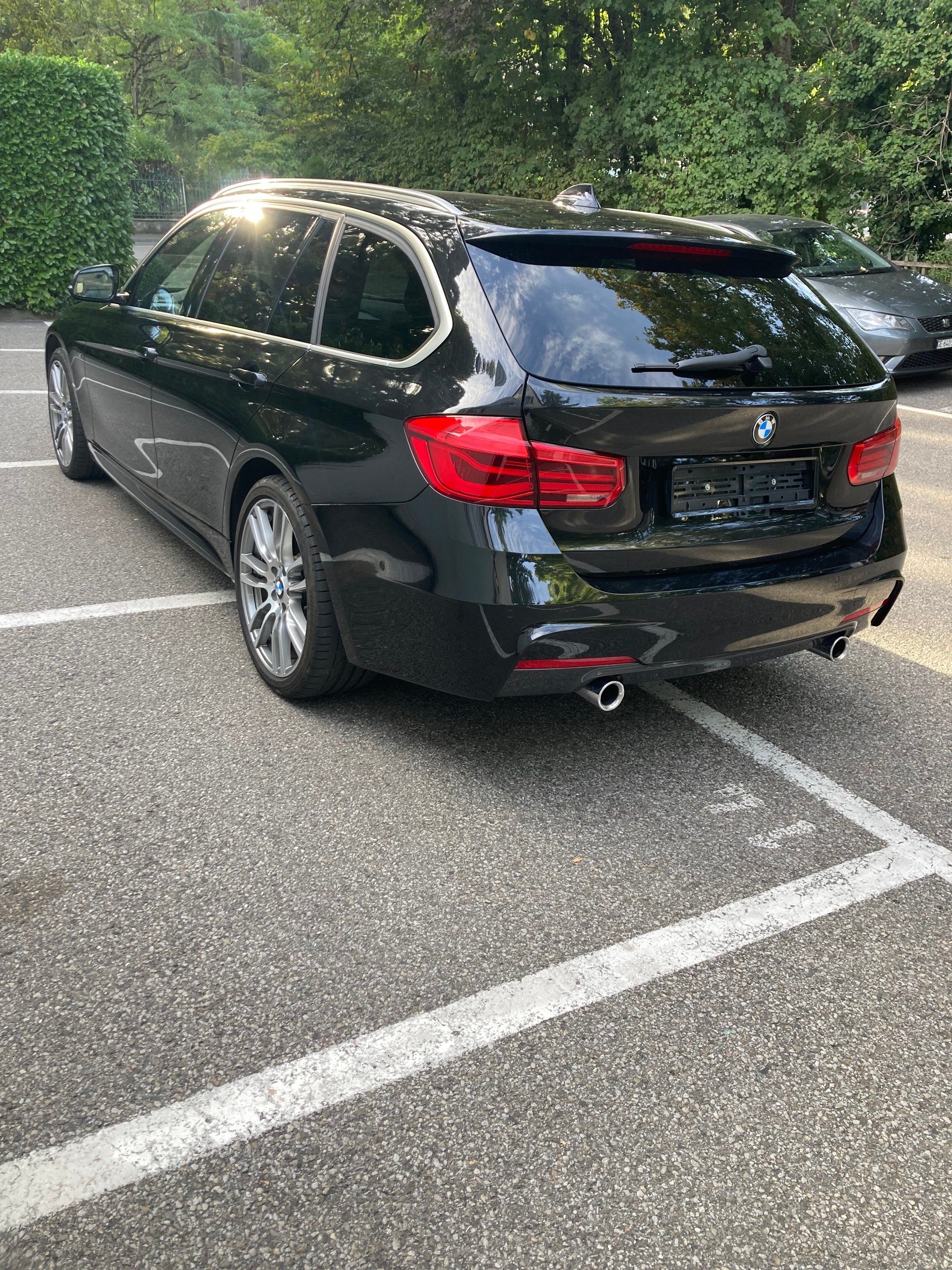 BMW 340i xDrive-image-4