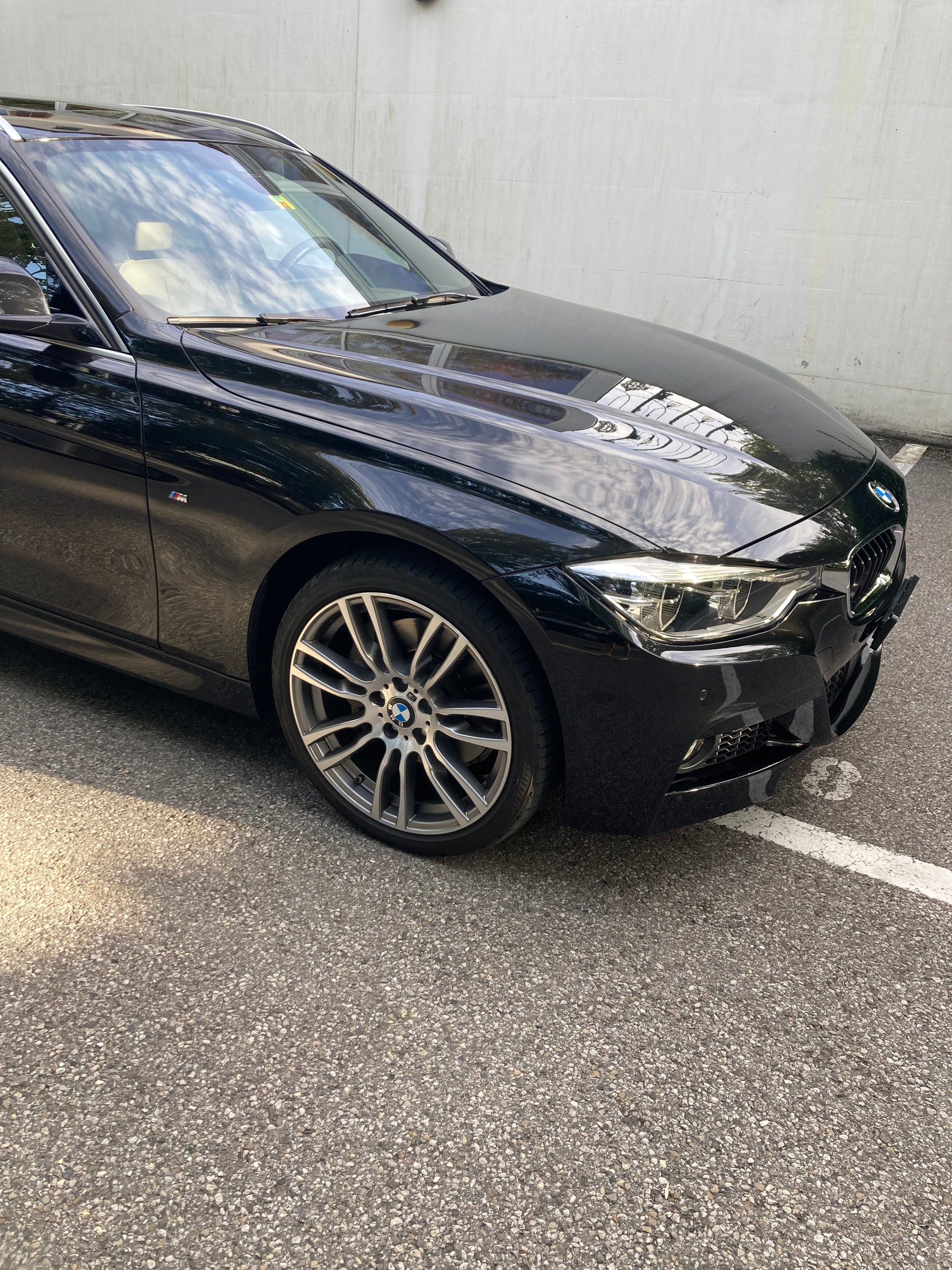BMW 340i xDrive-image-1