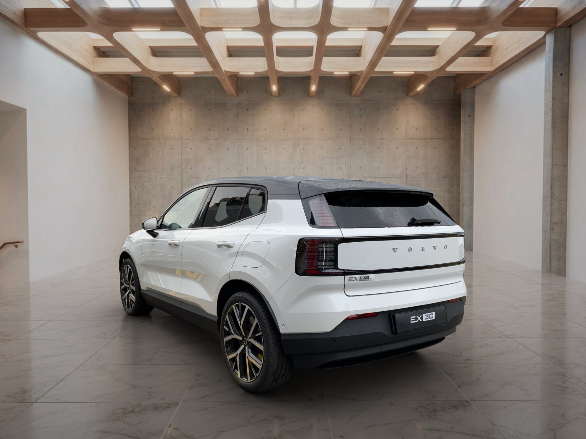 VOLVO EX30 E60 Twin Ultra Performance AWD-image-3