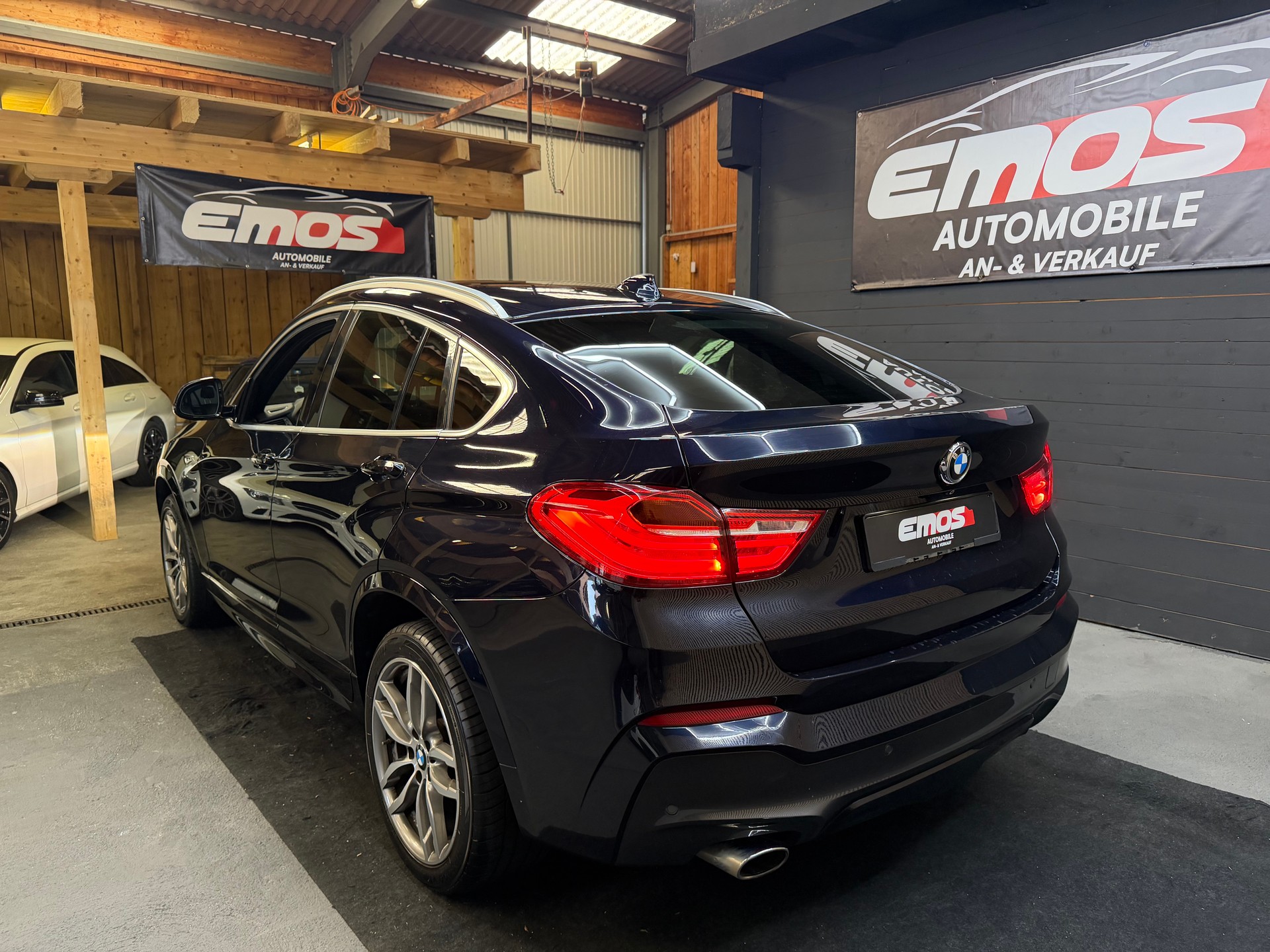 BMW X4 xDrive 20d Steptronic M-Packet-image-4