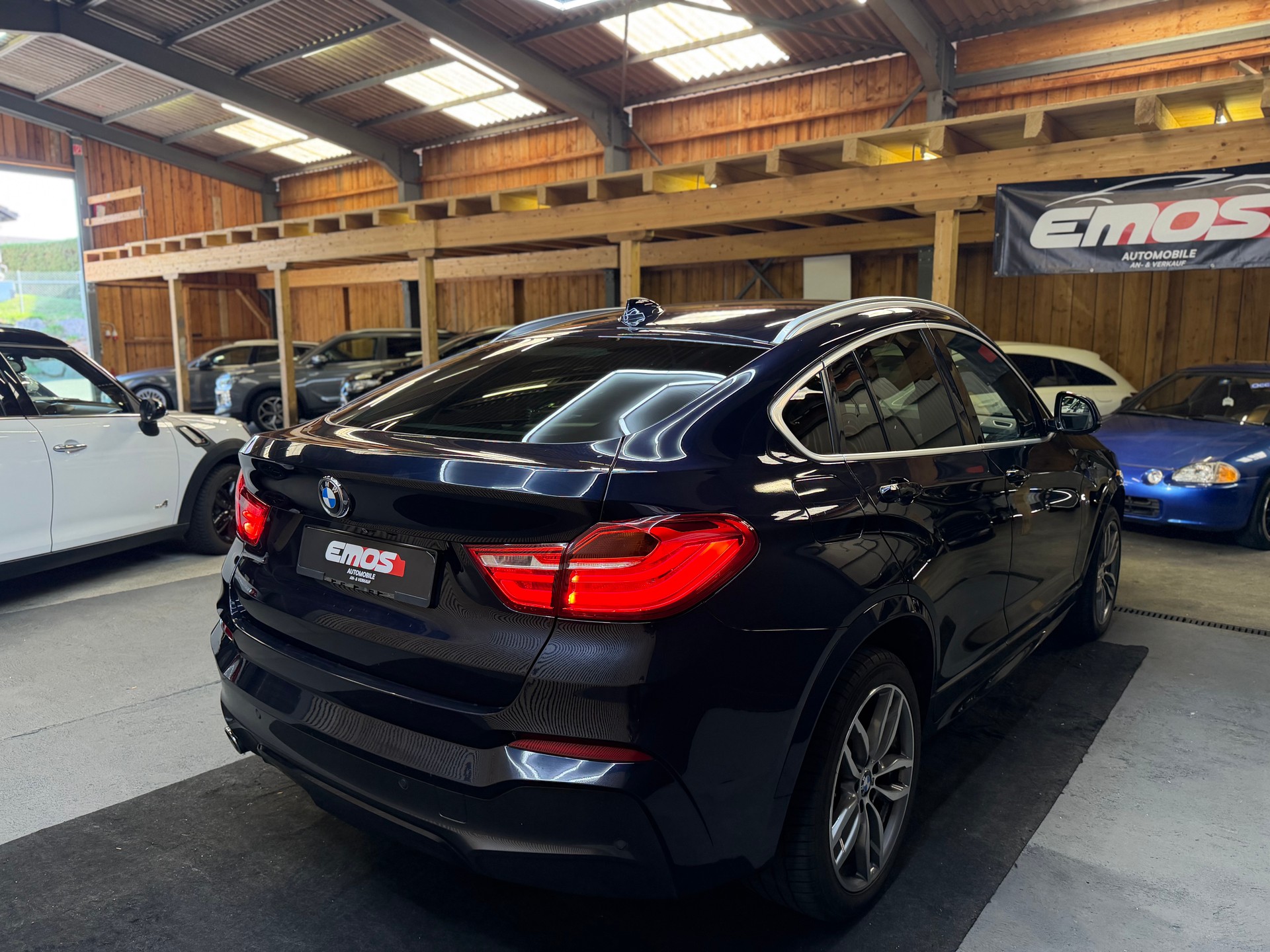 BMW X4 xDrive 20d Steptronic M-Packet-image-5
