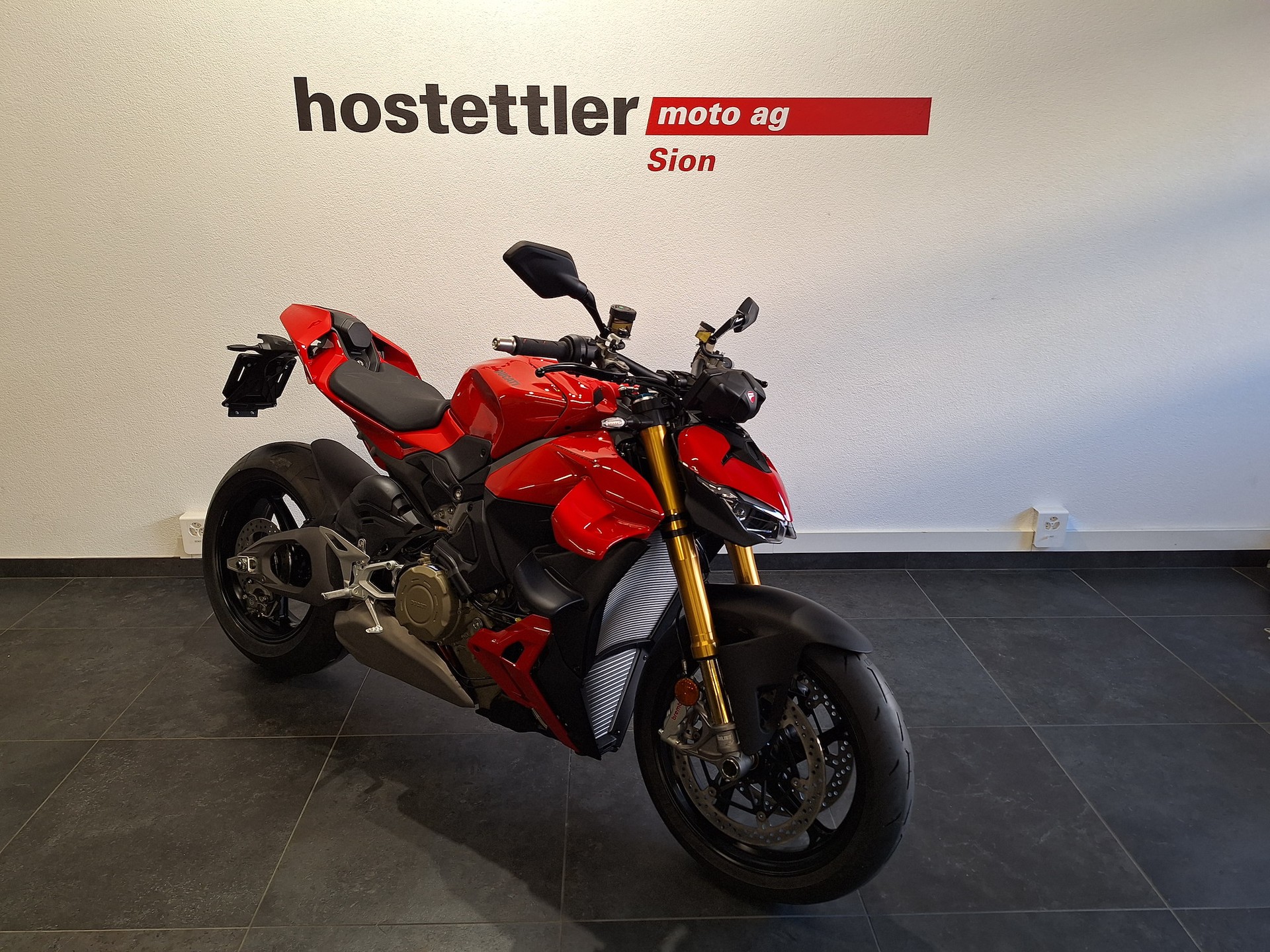 DUCATI Streetfighter V4 S