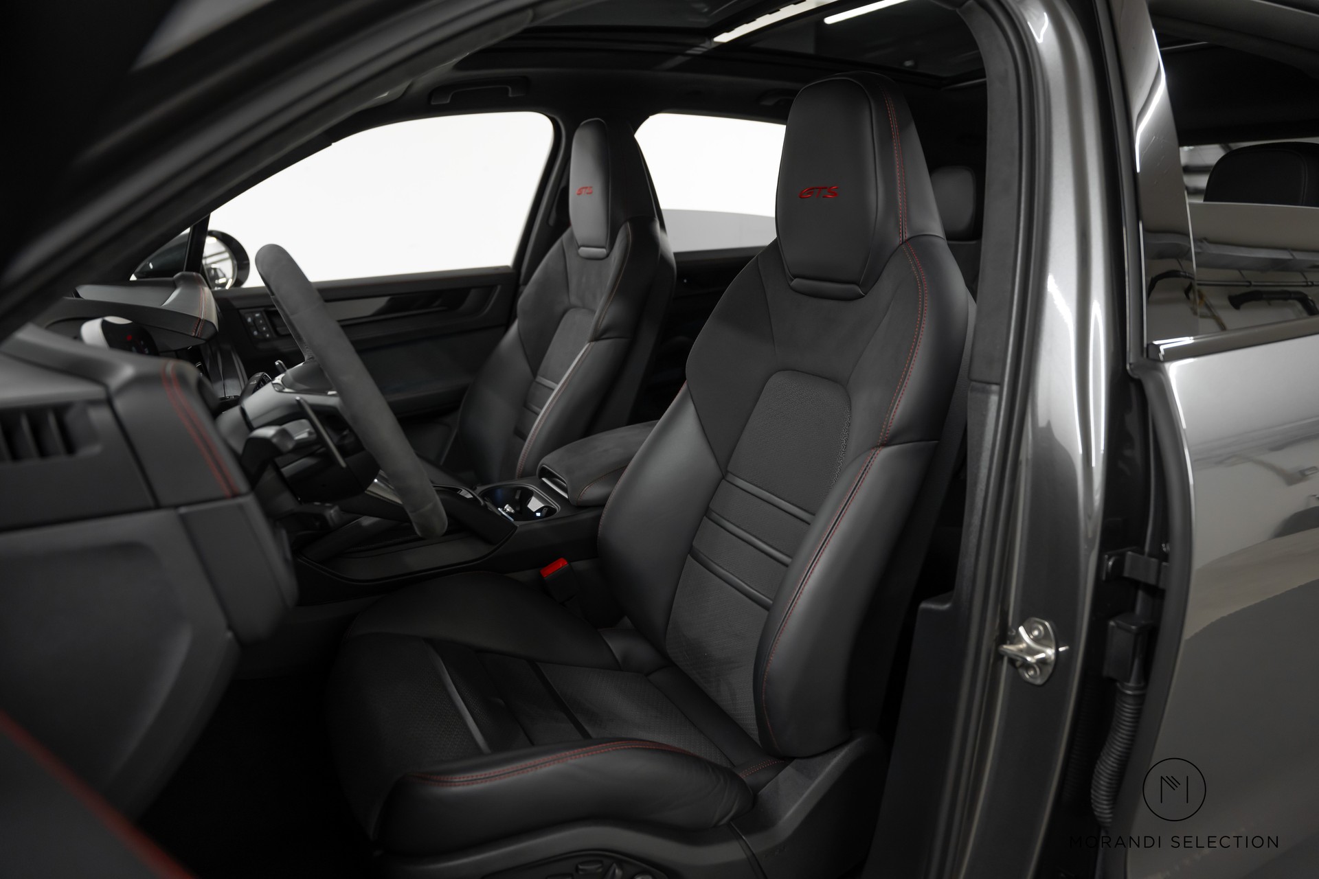 PORSCHE Cayenne 4.0 V8 GTS-image-14