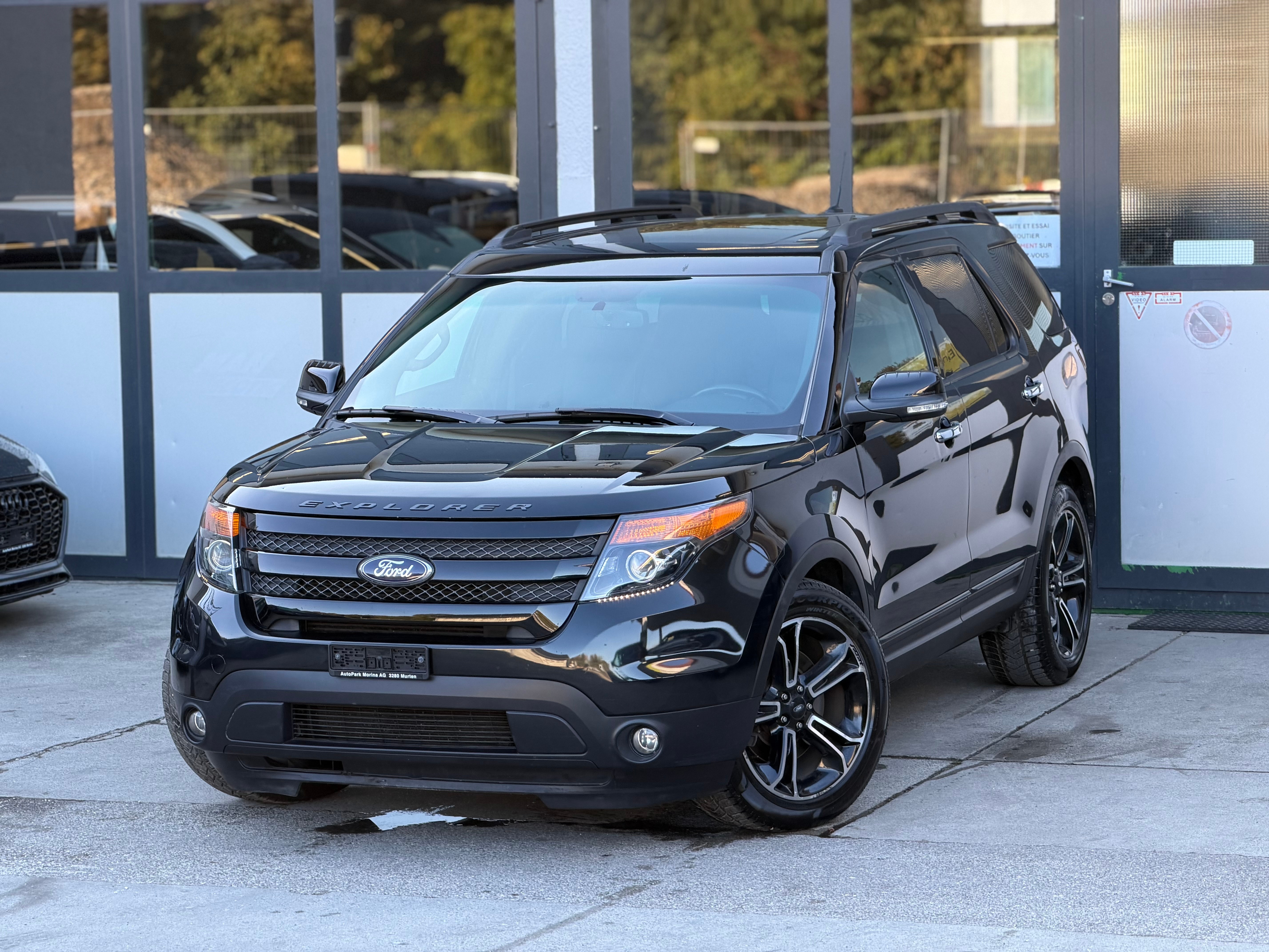 Car photo