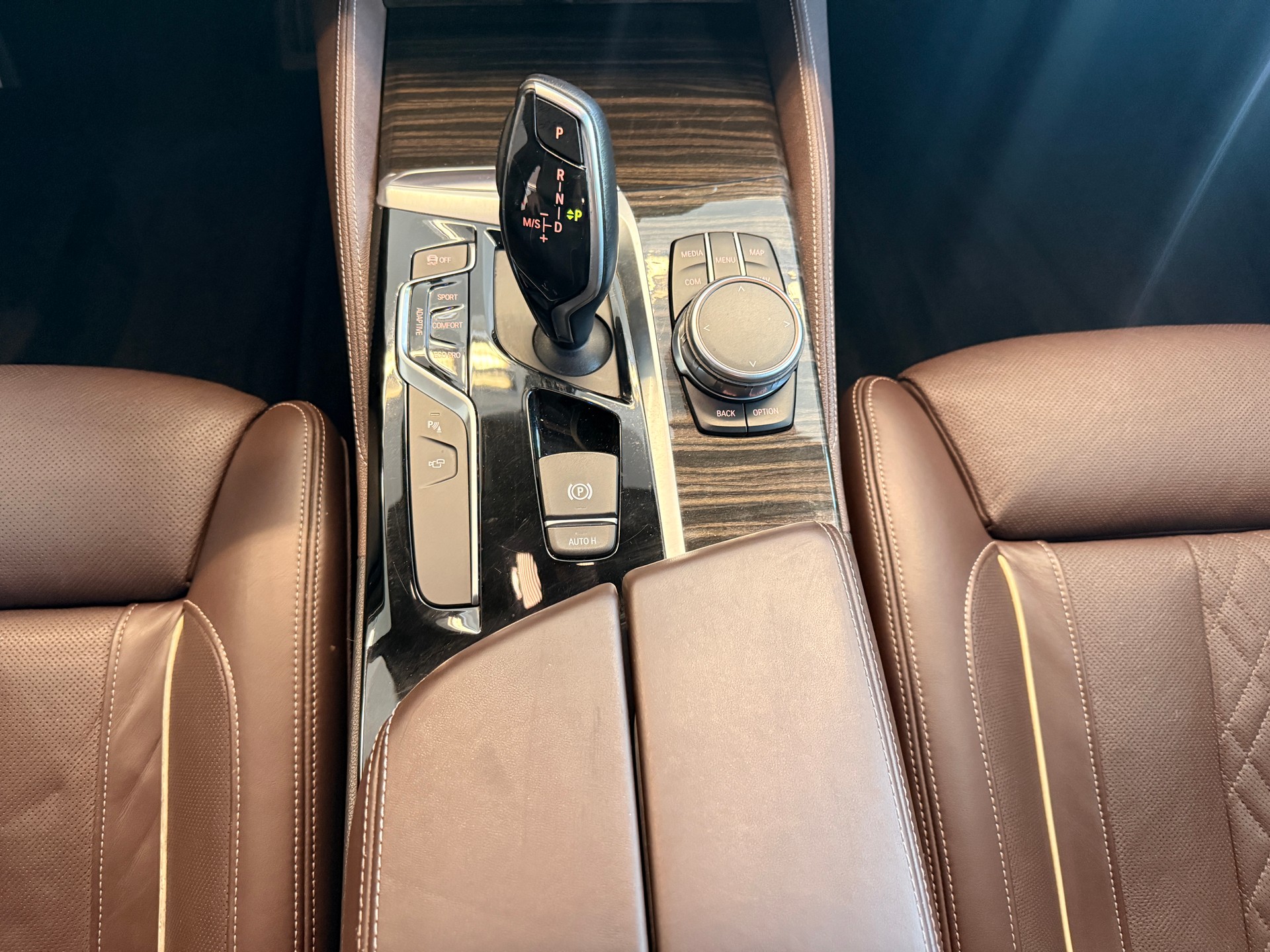BMW 530d xDrive M-Sport ''Anhängerkupplung'' SAG-image-8