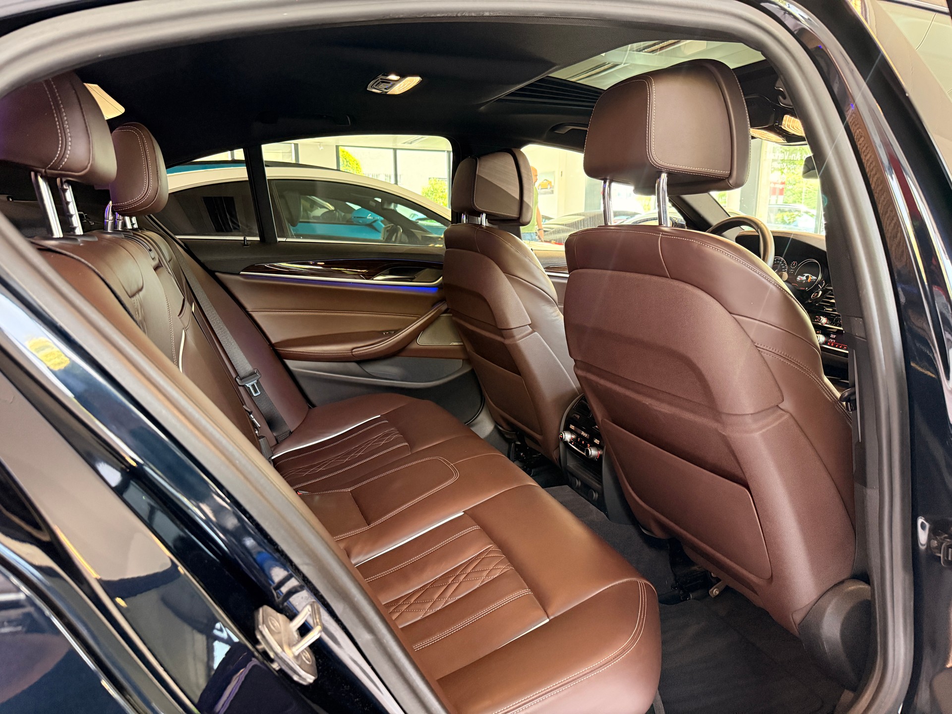 BMW 530d xDrive M-Sport ''Anhängerkupplung'' SAG-image-11
