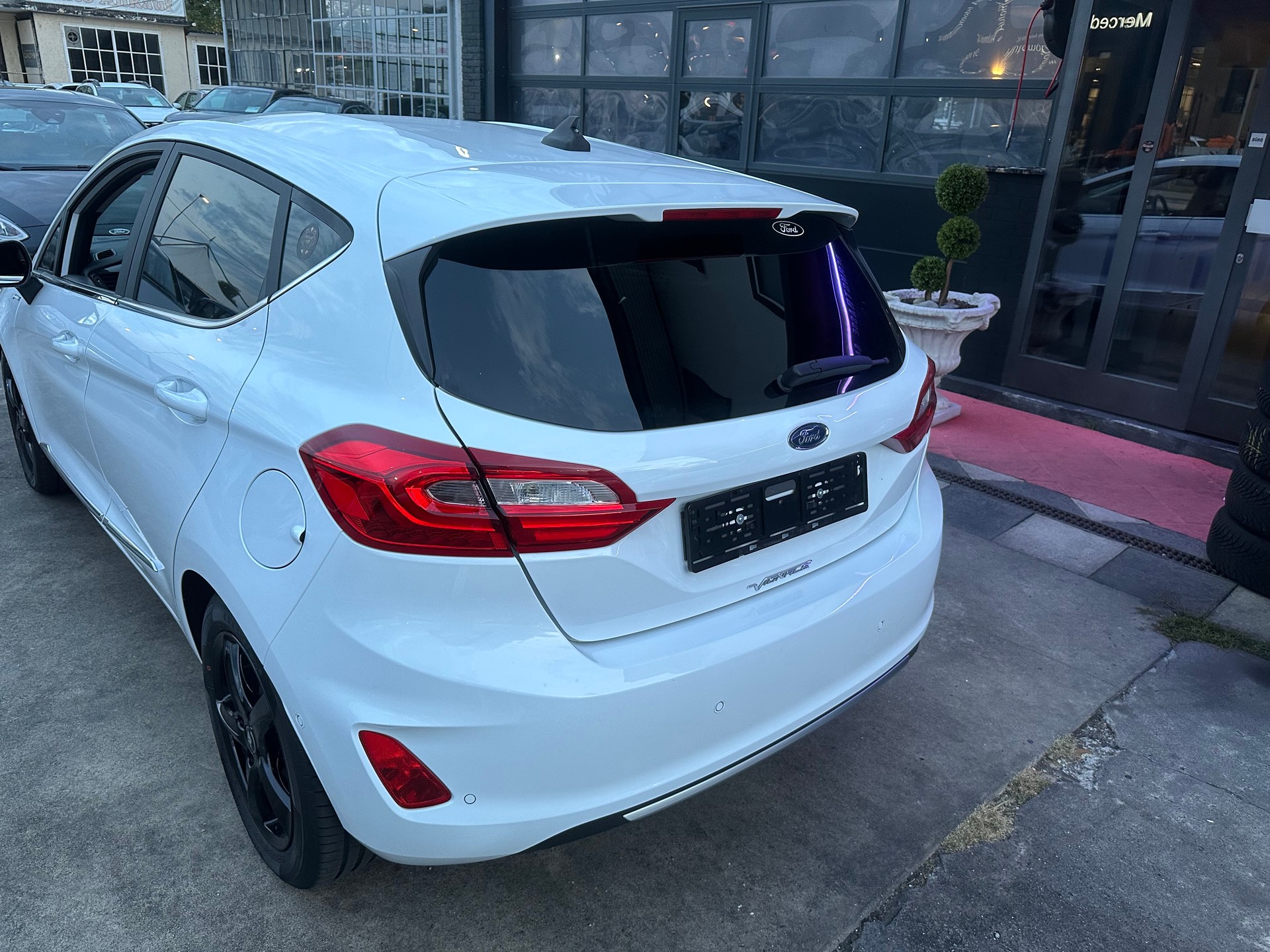 FORD Fiesta 1.0 SCTi Vignale Automat-image-6