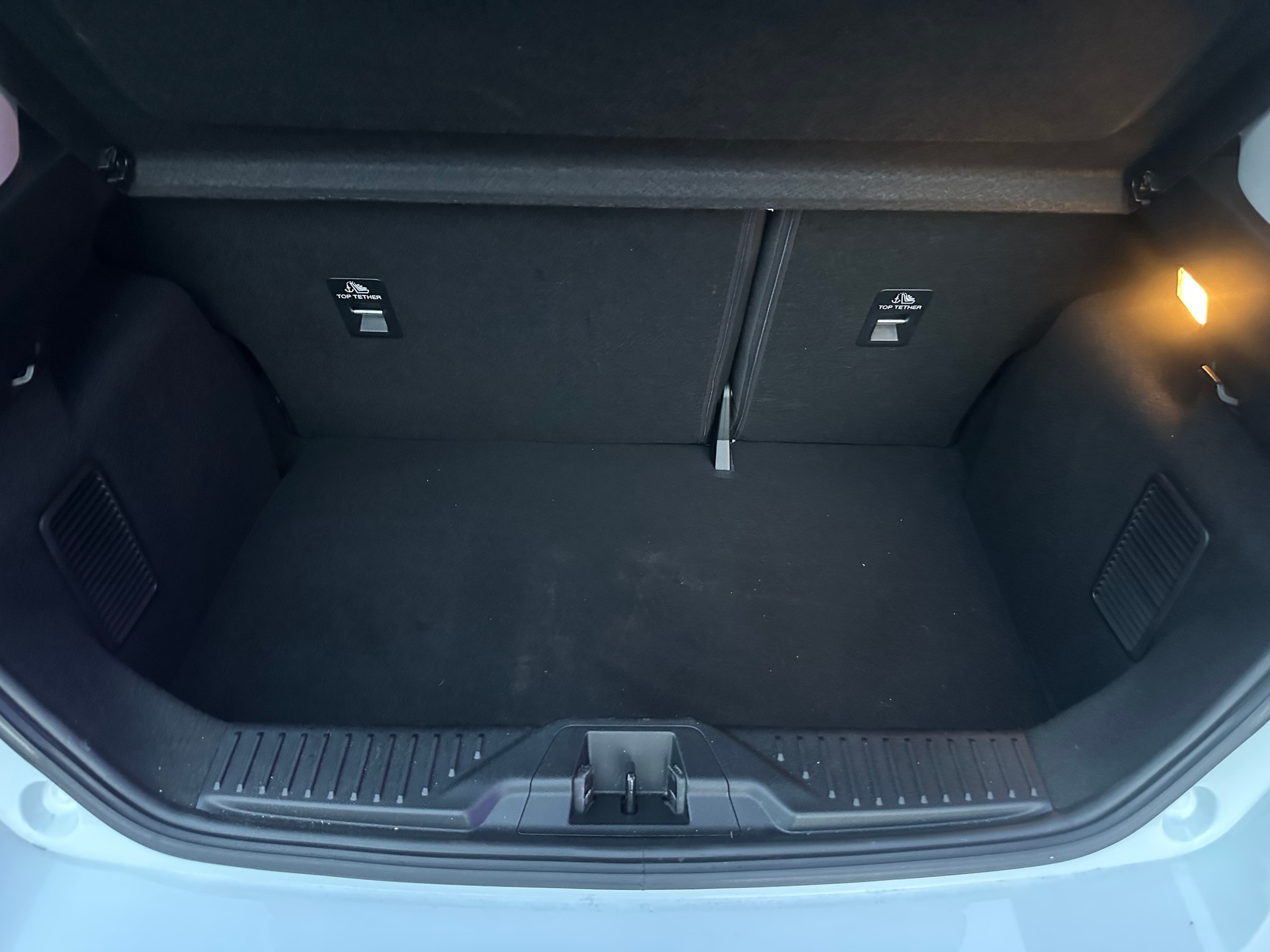 FORD Fiesta 1.0 SCTi Vignale Automat-image-11