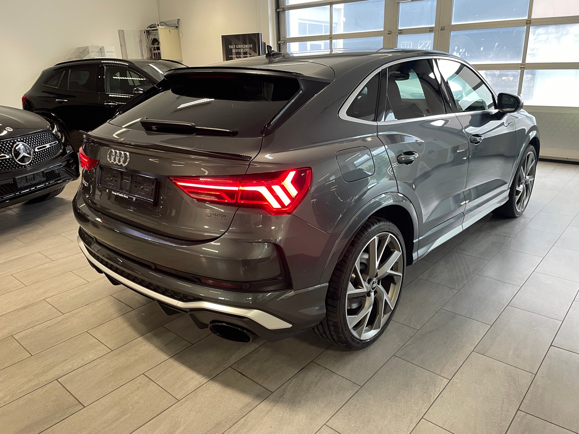 AUDI RS Q3 Sportback quattro S tronic-image-6