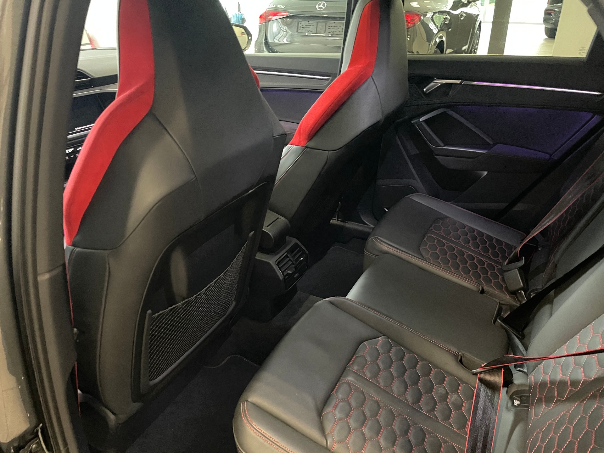 AUDI RS Q3 Sportback quattro S tronic-image-11