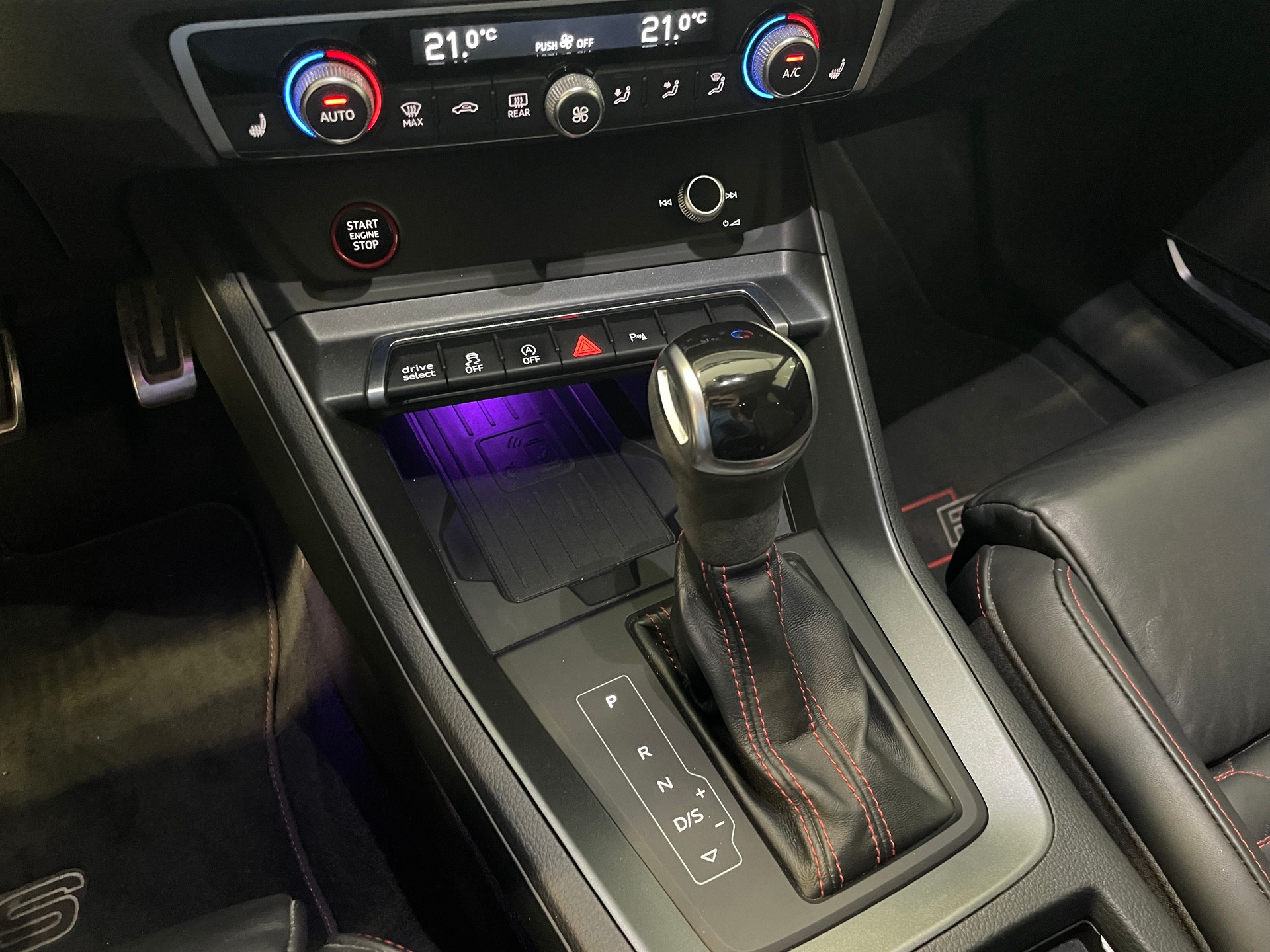 AUDI RS Q3 Sportback quattro S tronic-image-15