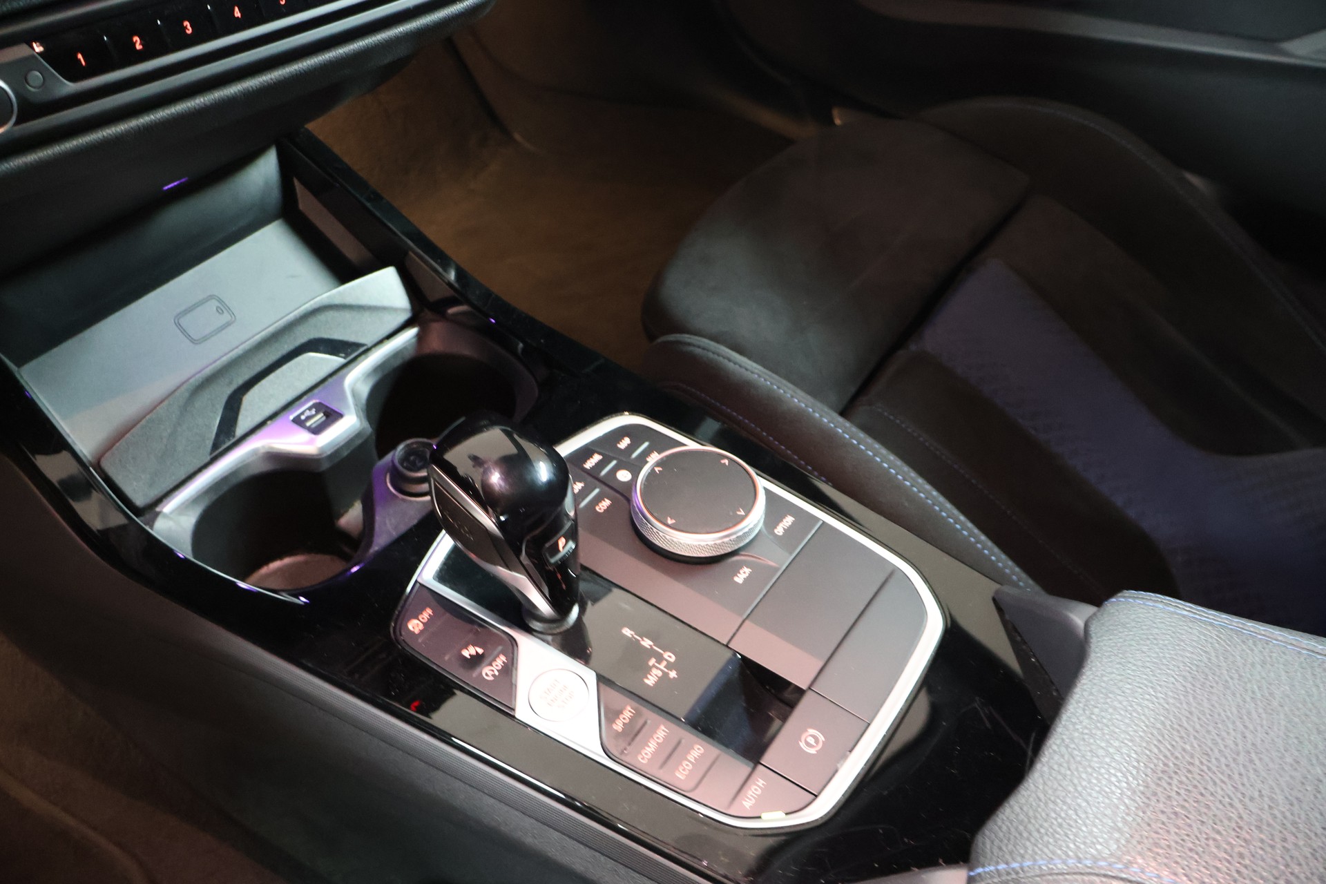 BMW M235i Gran Coupé xDrive M Sport Pro Steptronic-image-11