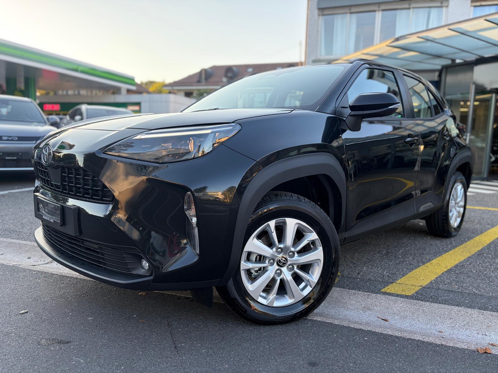 TOYOTA Yaris Cross 1.5 Comfort e-CVT-image-1