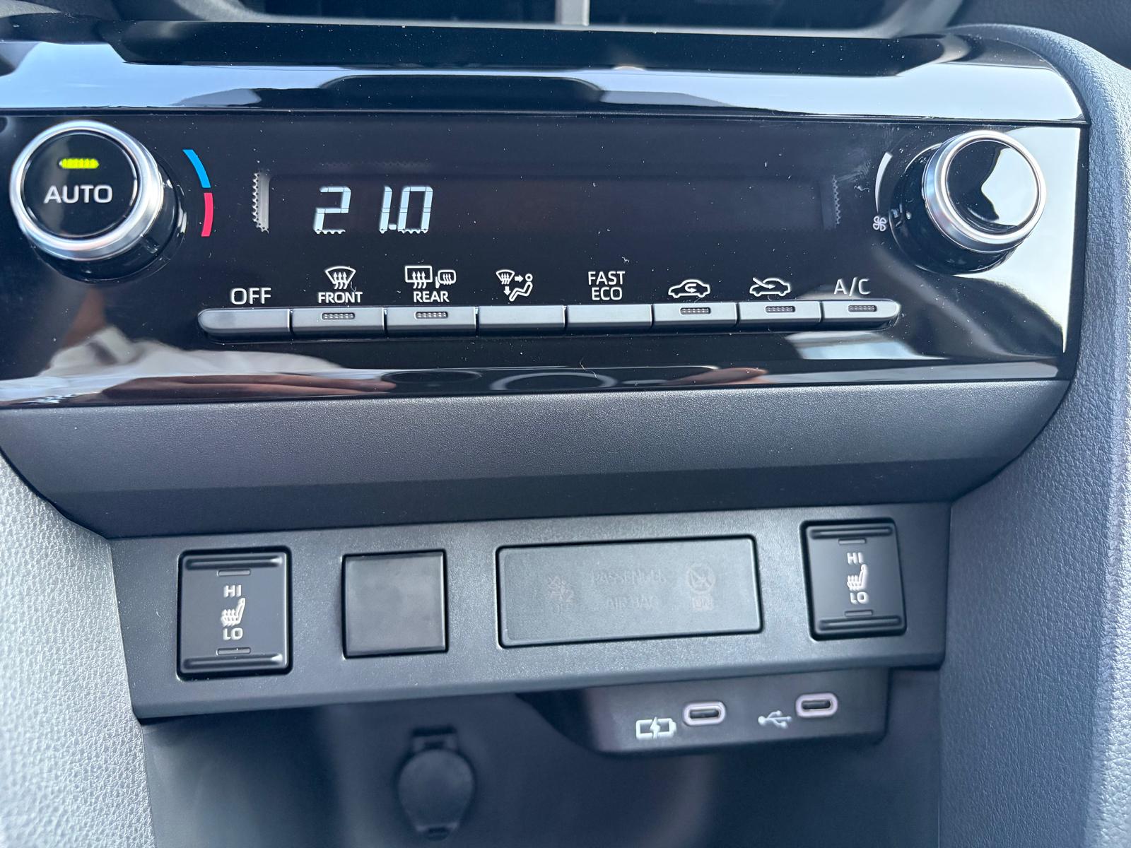 TOYOTA Yaris Cross 1.5 Comfort e-CVT-image-20