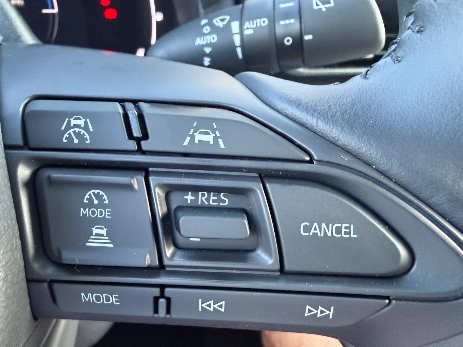 TOYOTA Yaris Cross 1.5 Comfort e-CVT-image-14