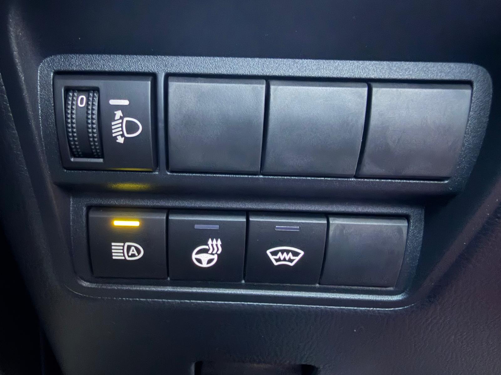 TOYOTA Yaris Cross 1.5 Comfort e-CVT-image-16