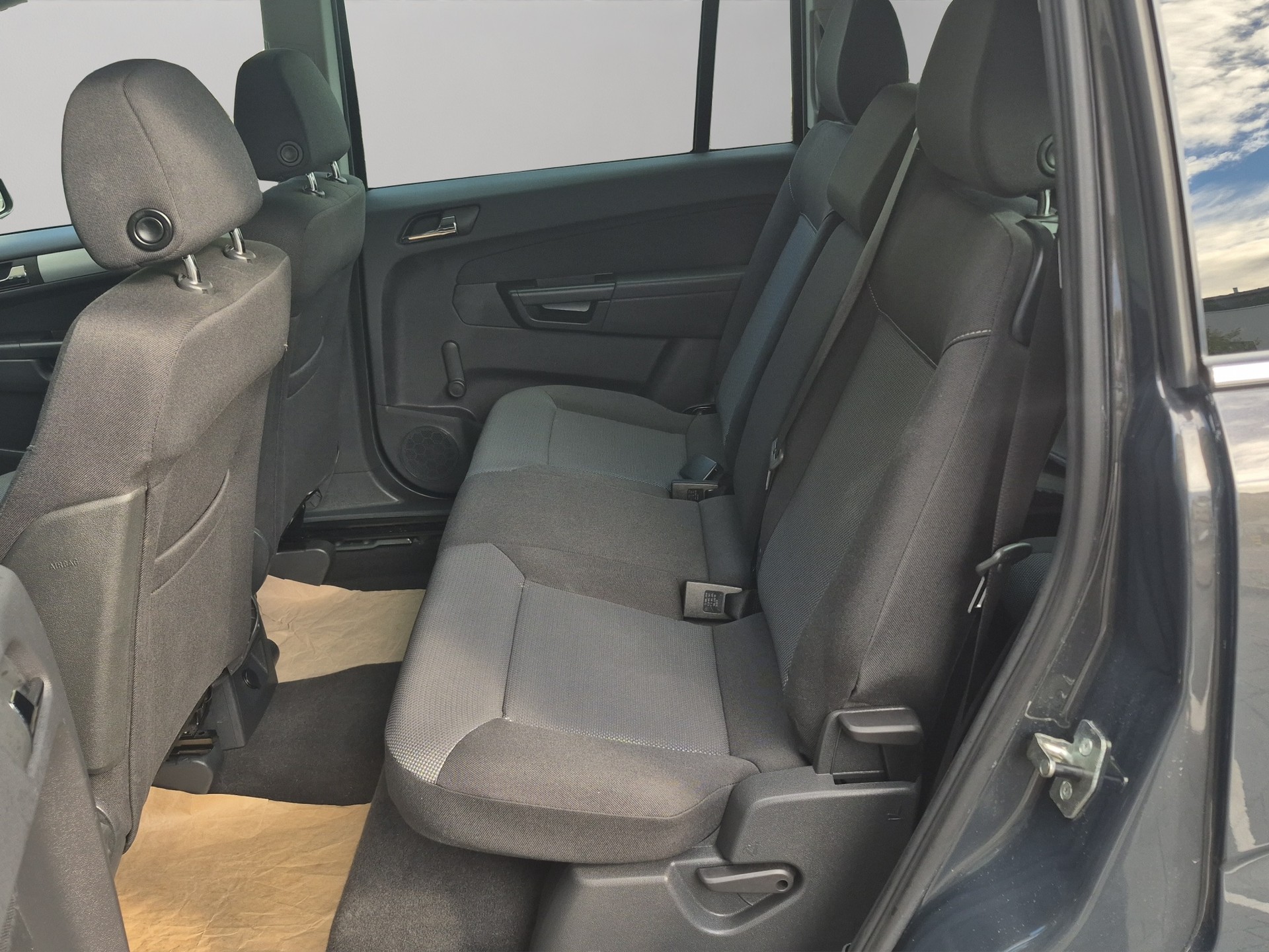 OPEL Zafira 1.8i 16V Enjoy-image-13