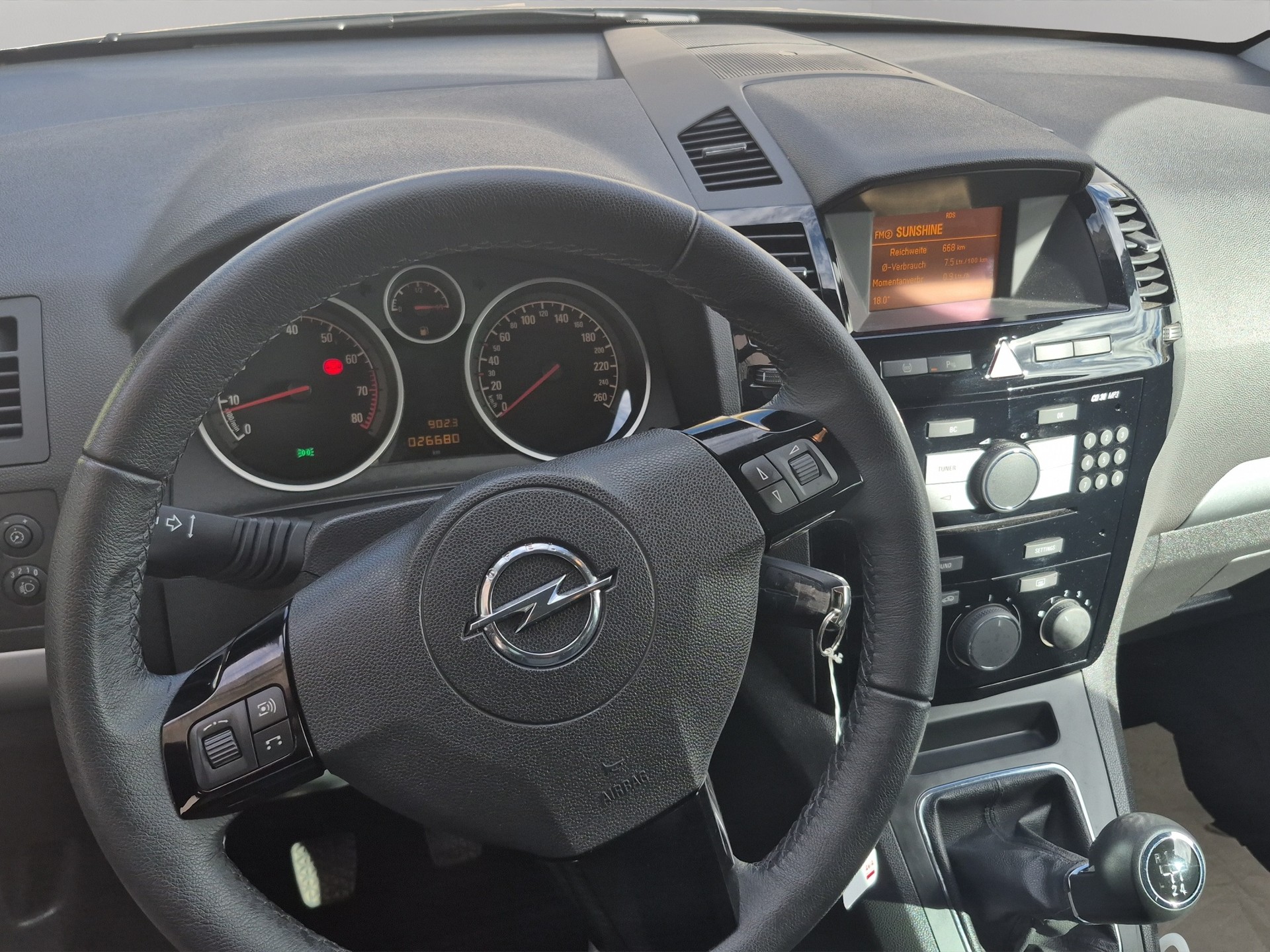 OPEL Zafira 1.8i 16V Enjoy-image-11