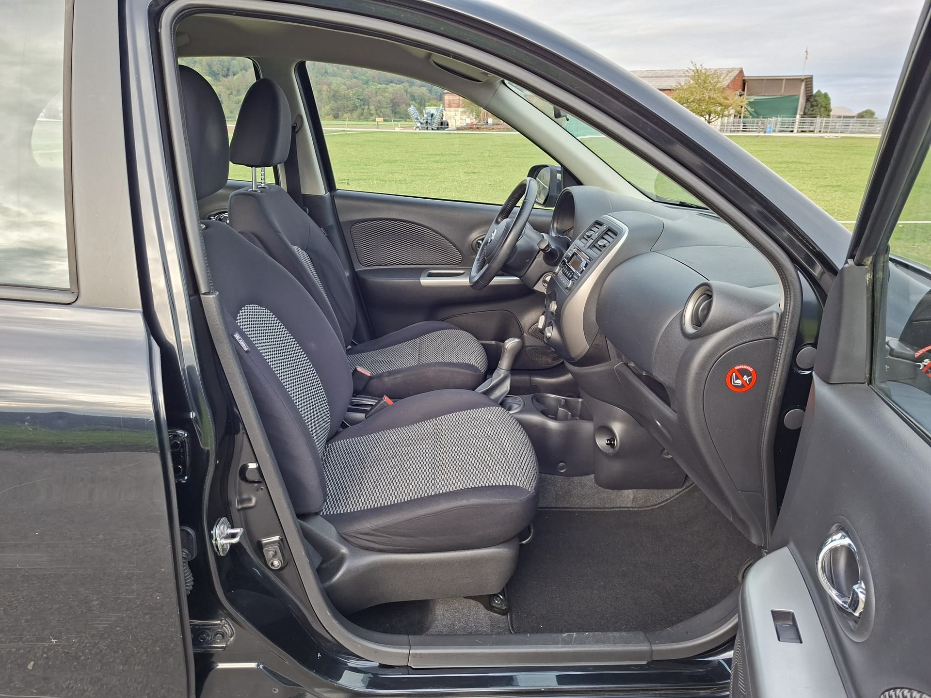 NISSAN Micra 1.2 tekna-image-4