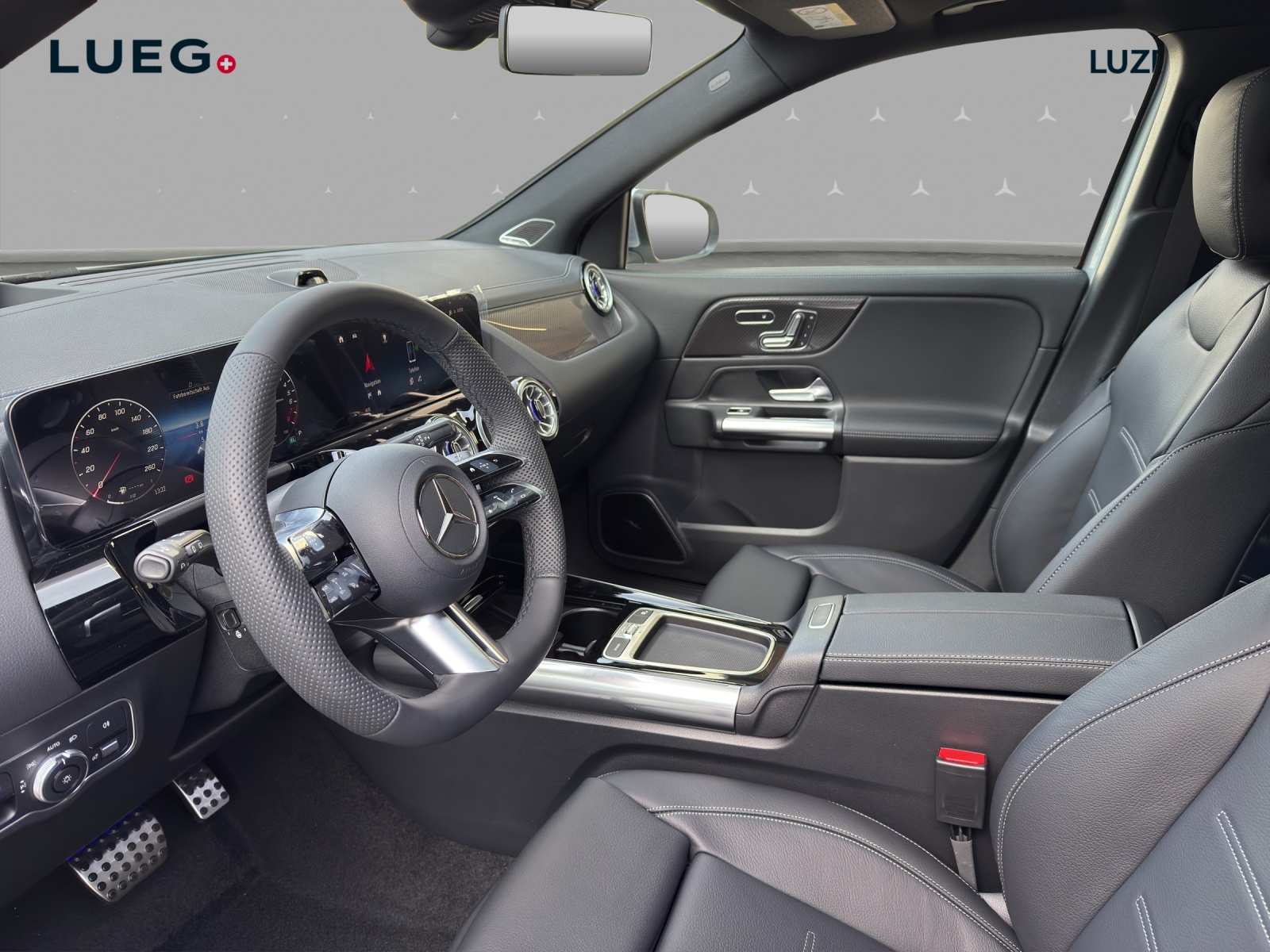MERCEDES-BENZ GLA 250 e EQ Star 8G-DCT-image-7