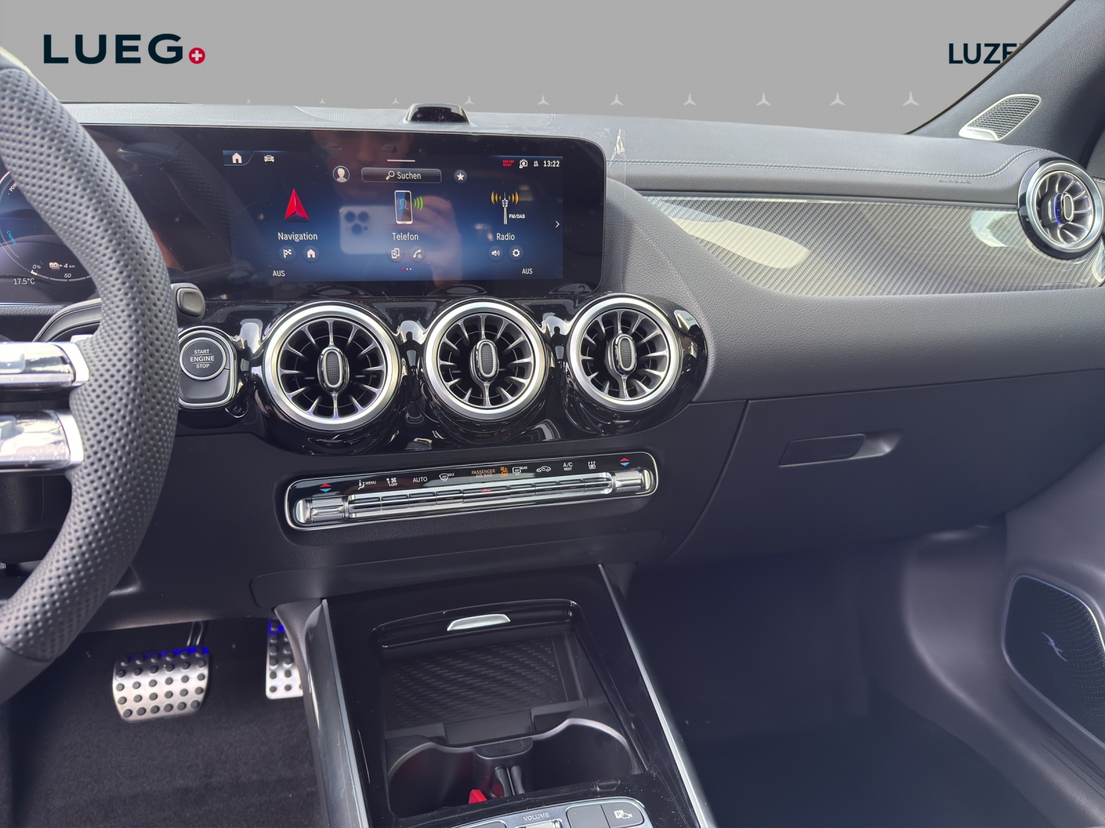 MERCEDES-BENZ GLA 250 e EQ Star 8G-DCT-image-11