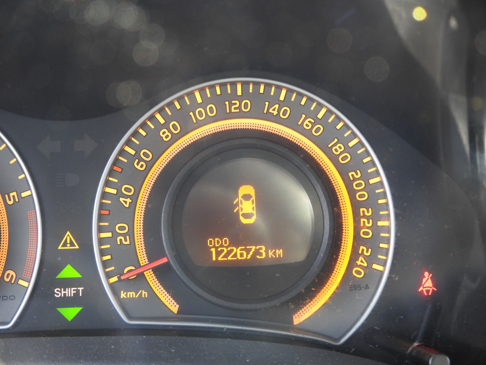 TOYOTA Auris 2.0 D-4D Linea Luna-image-13