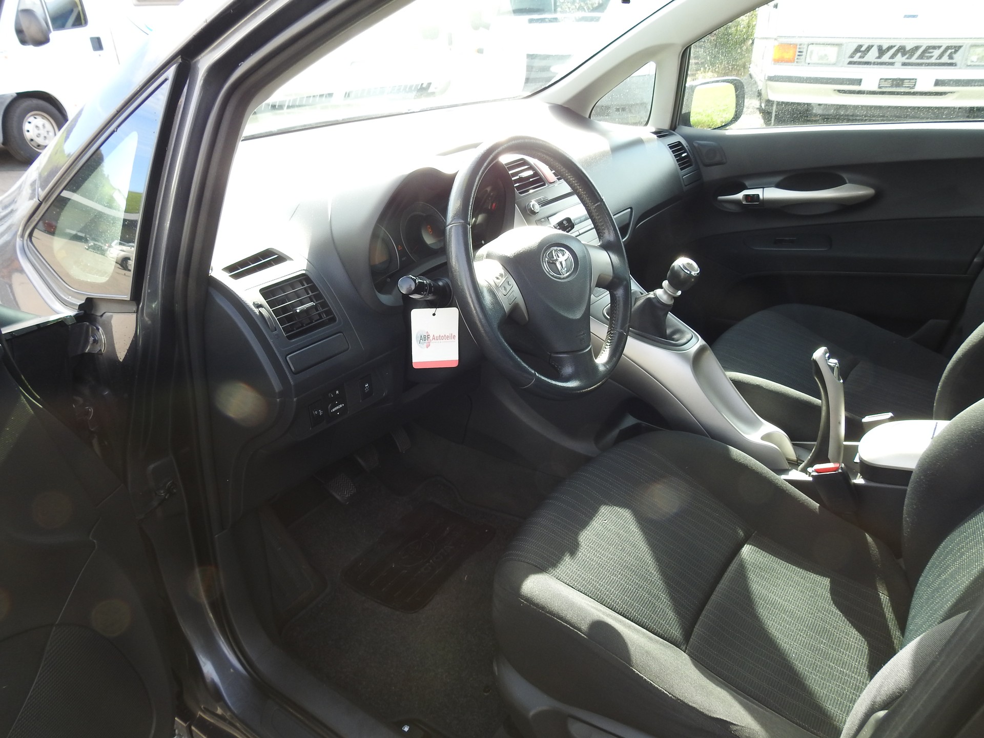 TOYOTA Auris 2.0 D-4D Linea Luna-image-7