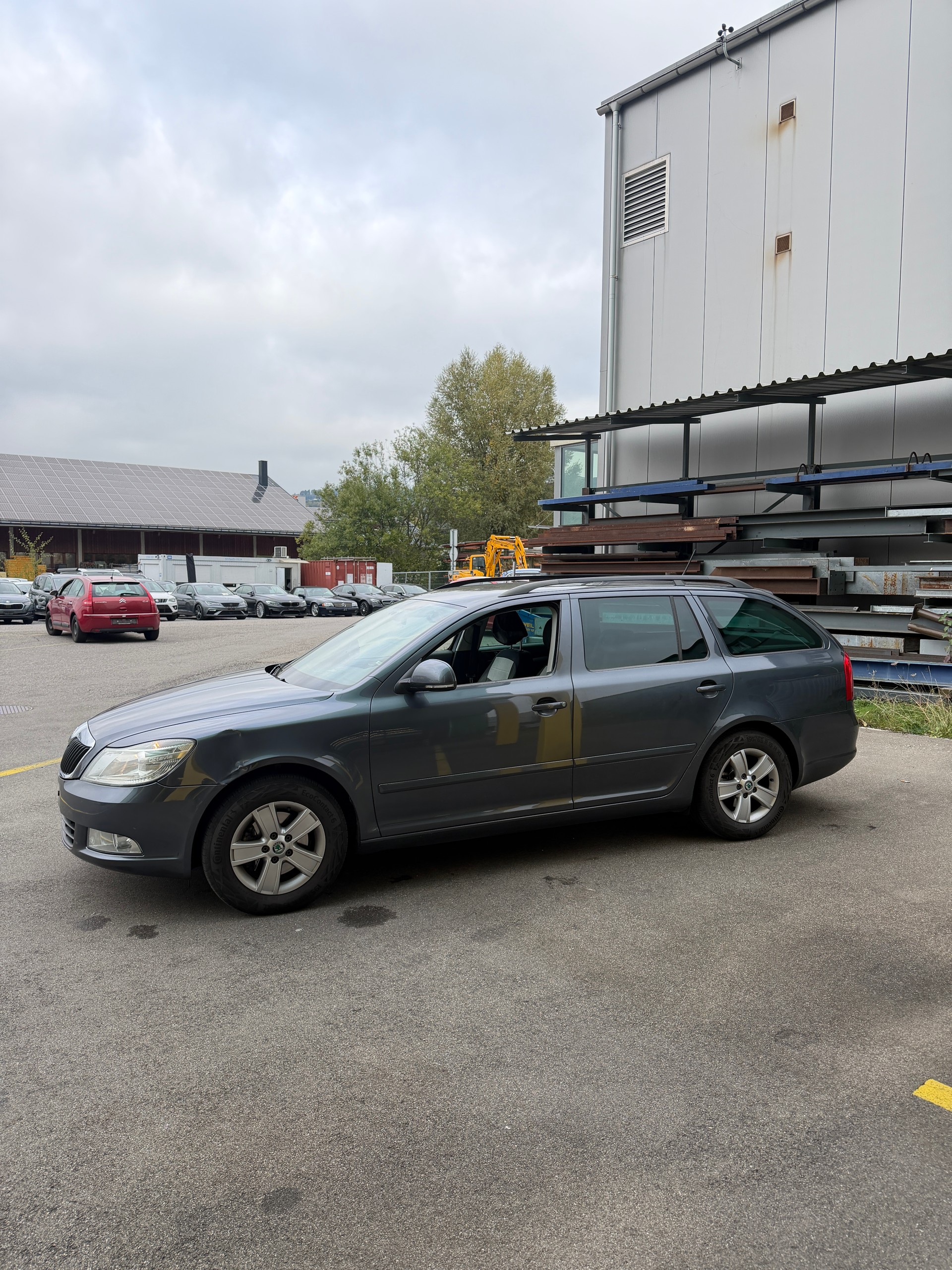 SKODA Octavia Combi 2.0 TDI Ambition DSG-image-3
