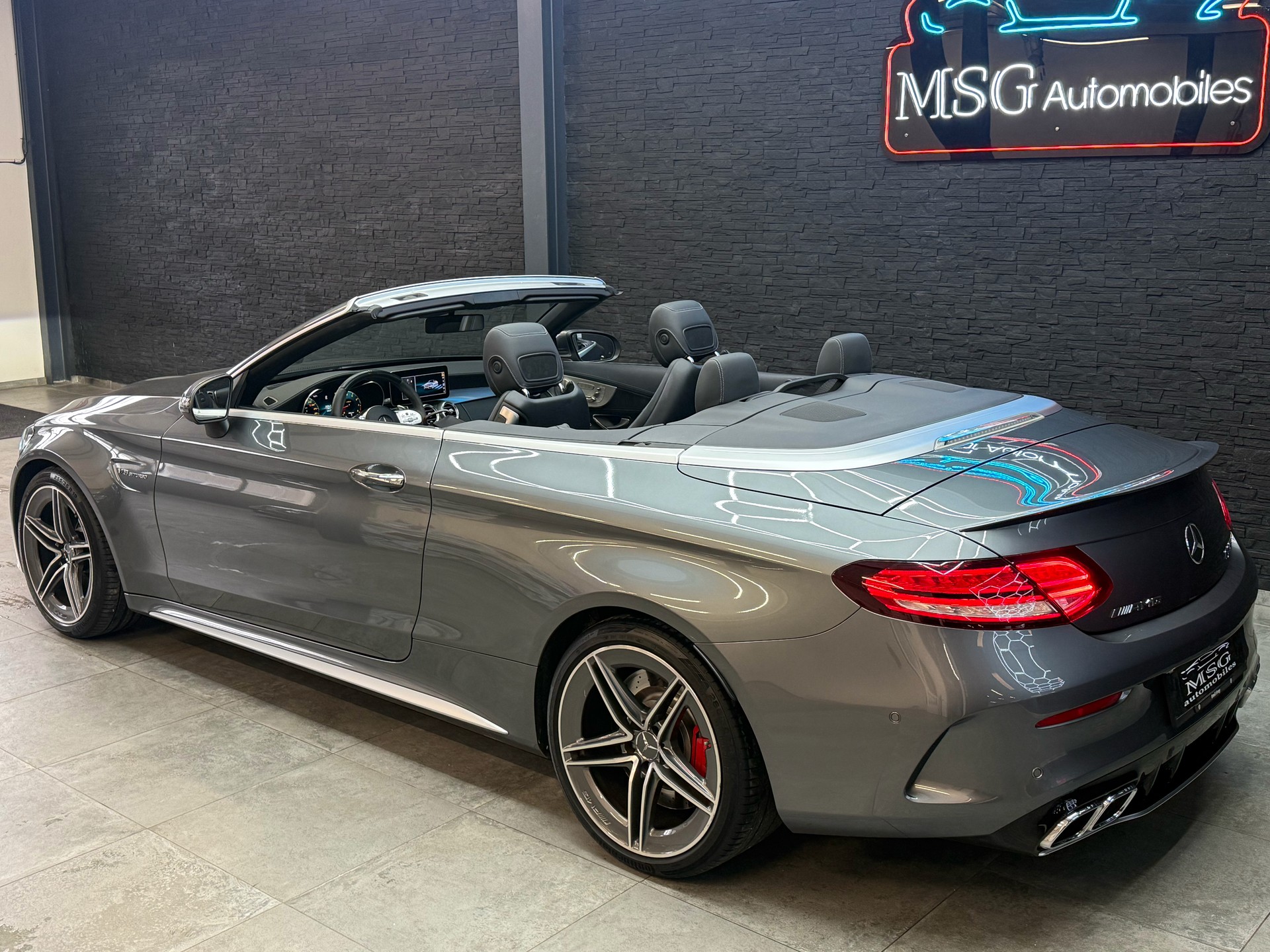 MERCEDES-BENZ C 63 S AMG 9G-tronic-image-24