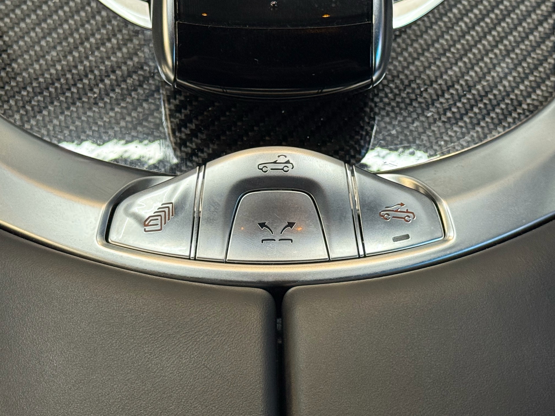 MERCEDES-BENZ C 63 S AMG 9G-tronic-image-11