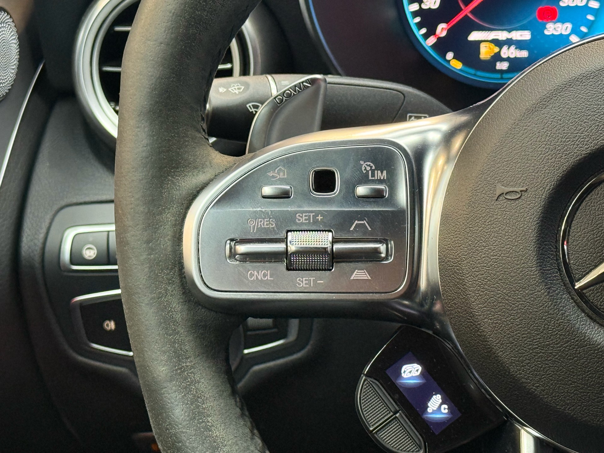 MERCEDES-BENZ C 63 S AMG 9G-tronic-image-7