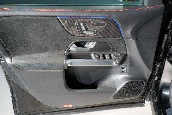 MERCEDES-BENZ GLB 35 AMG 4 MATIC-image-9