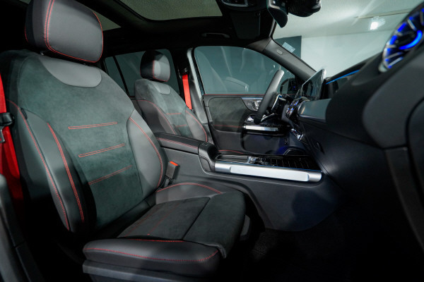 MERCEDES-BENZ GLB 35 AMG 4 MATIC-image-7