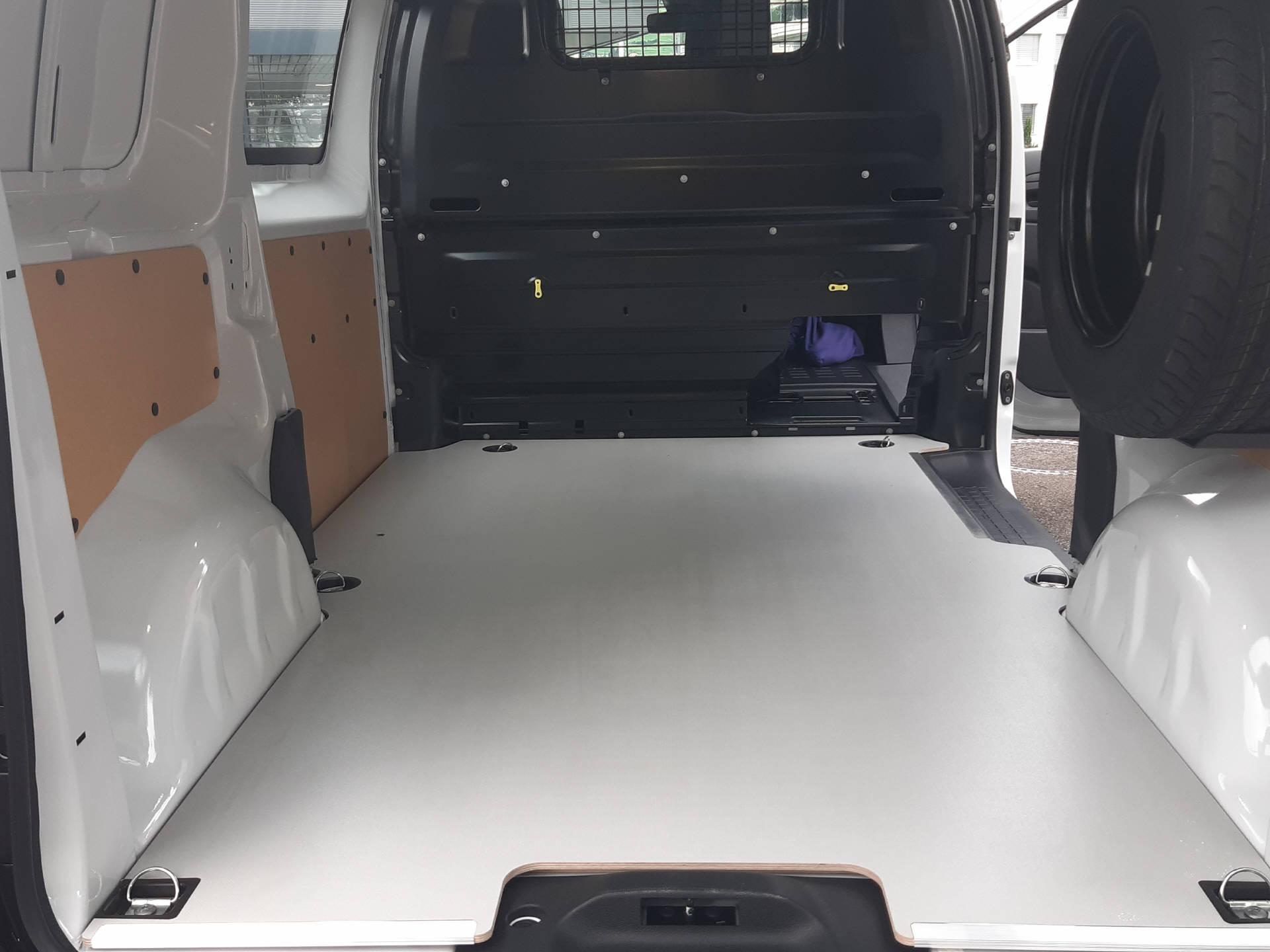 OPEL Vivaro Cargo 2.7 t M 2.0 D 144PS 4x4-image-11