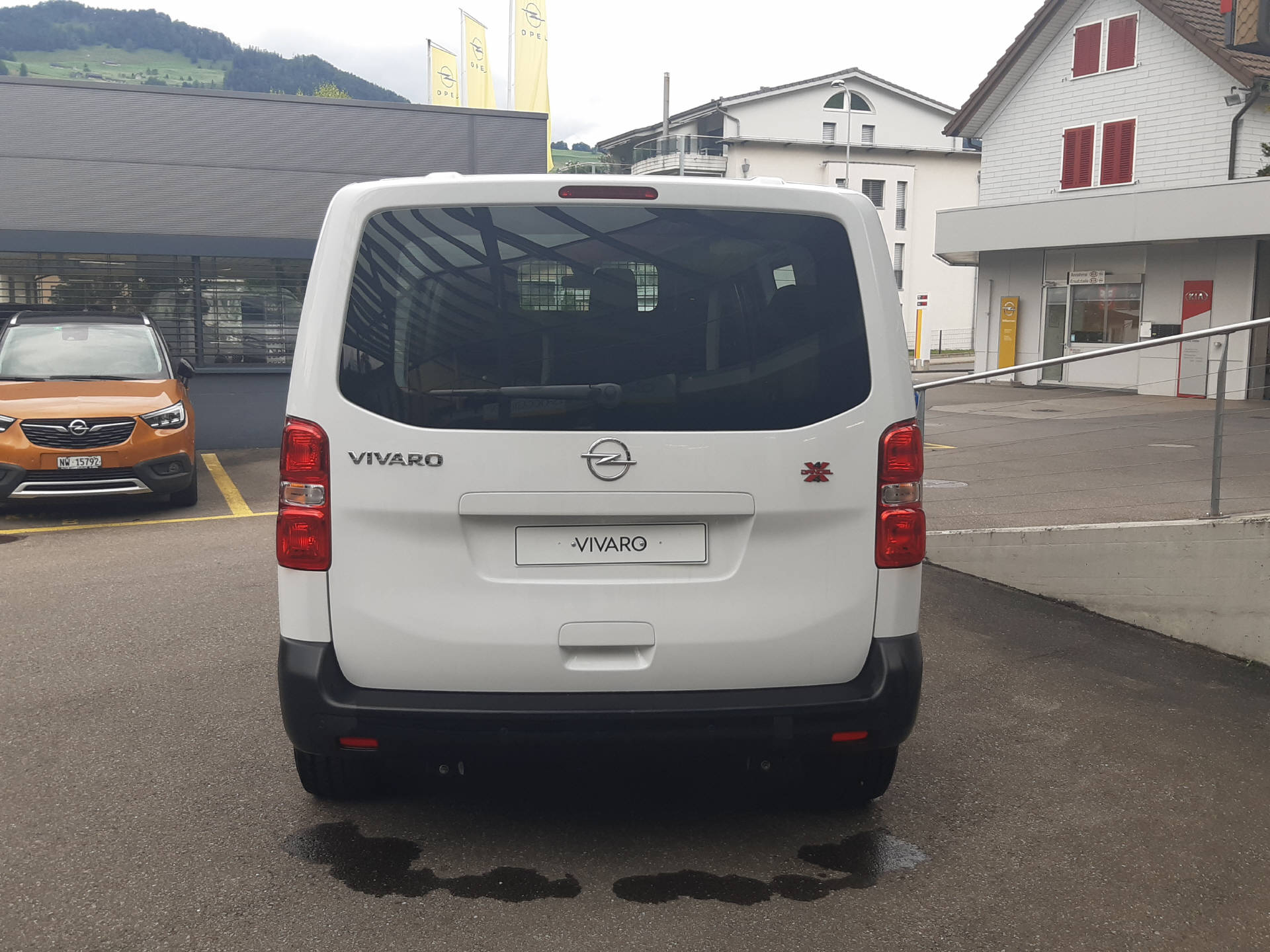 OPEL Vivaro Cargo 2.7 t M 2.0 D 144PS 4x4-image-4