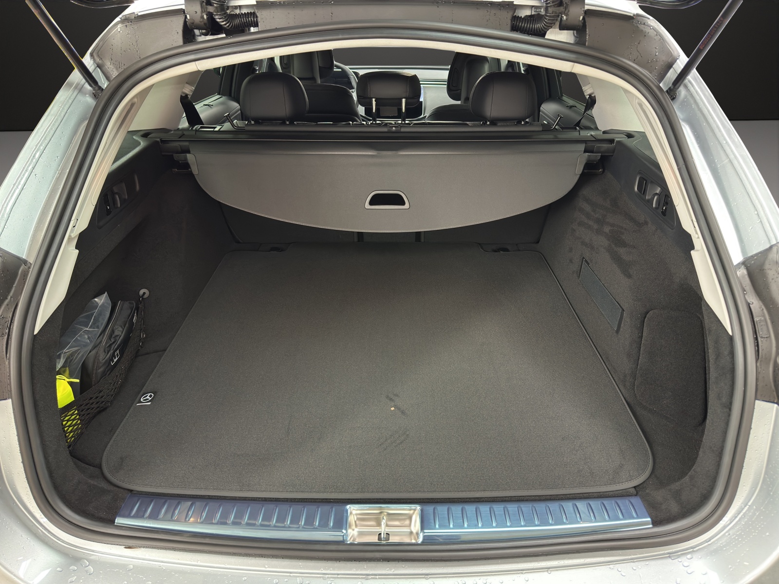 MERCEDES-BENZ E 200 T 9G-Tronic 4Matic-image-8