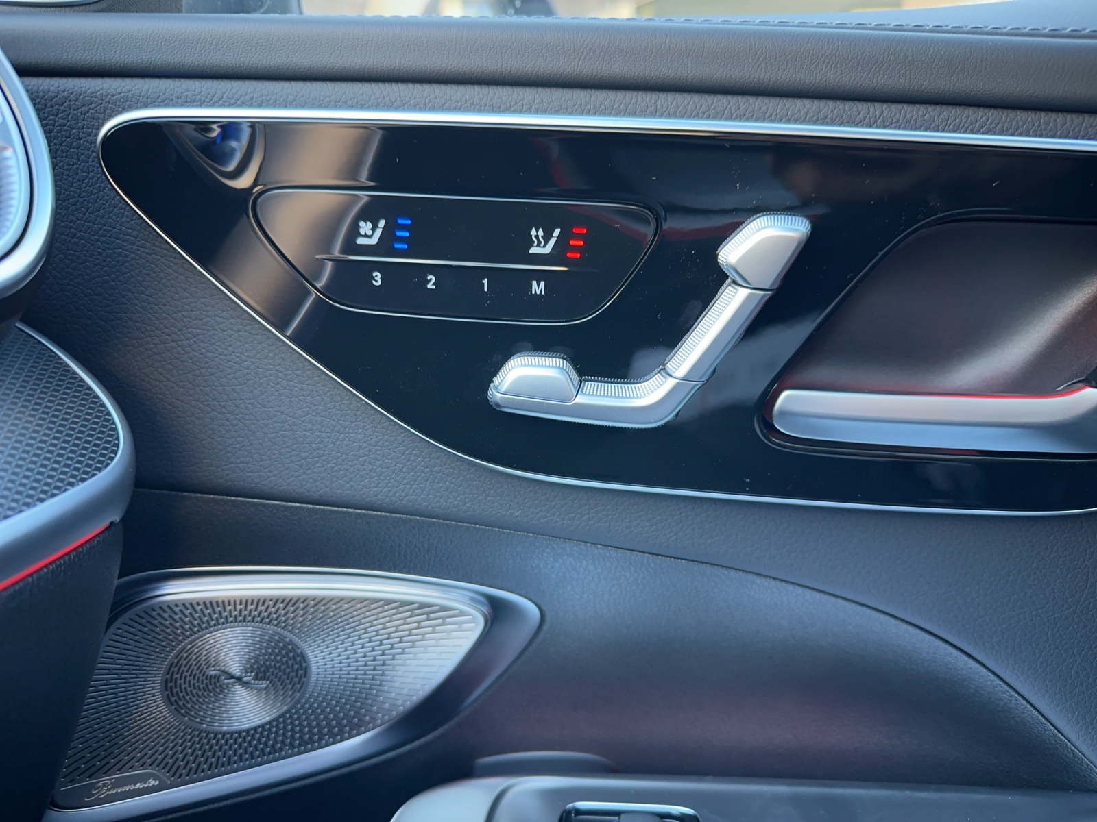 MERCEDES-BENZ C 300 T 4 Matic-image-14