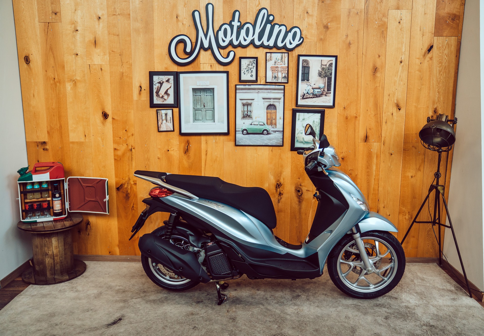 PIAGGIO Medley 125 E5+-showroom-element-1