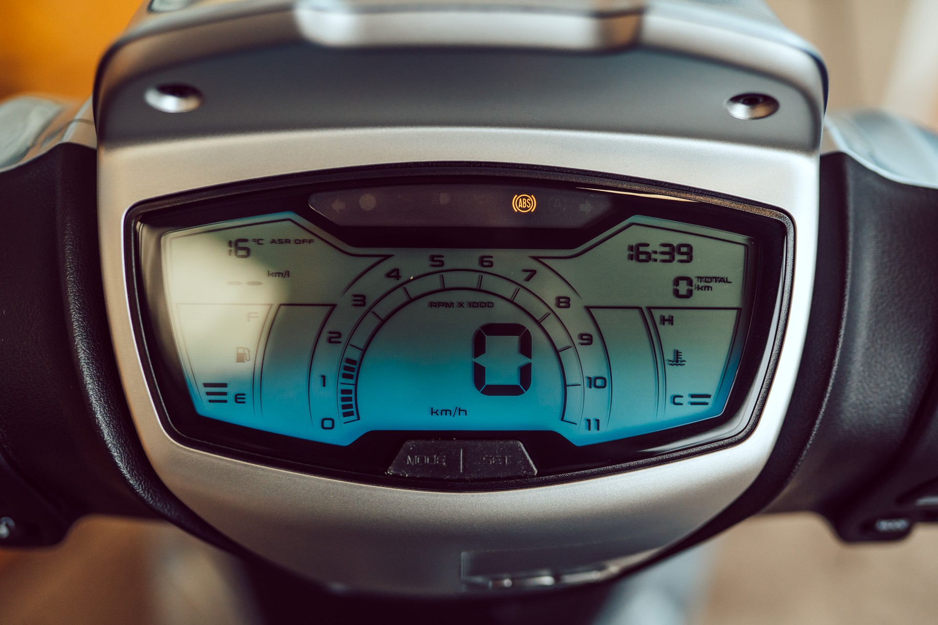 PIAGGIO Medley 125 E5+-image-7