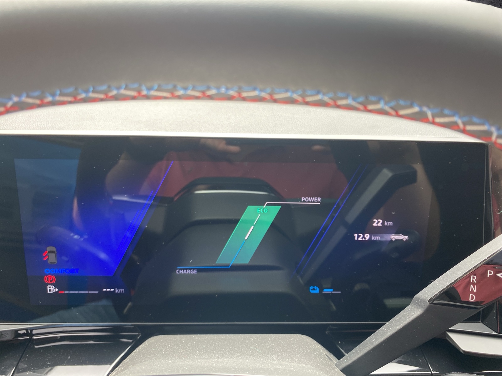 RENAULT Austral 1.2 E-Tech Esprit Alpine-image-10