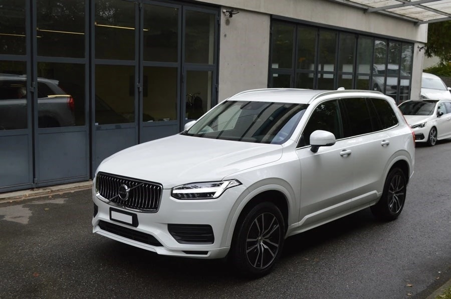 VOLVO XC90 B5 Diesel Mild Hybrid AWD 7 Plätze I Momentum Geartronic-image-2