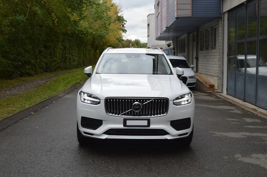 VOLVO XC90 B5 Diesel Mild Hybrid AWD 7 Plätze I Momentum Geartronic-image-1