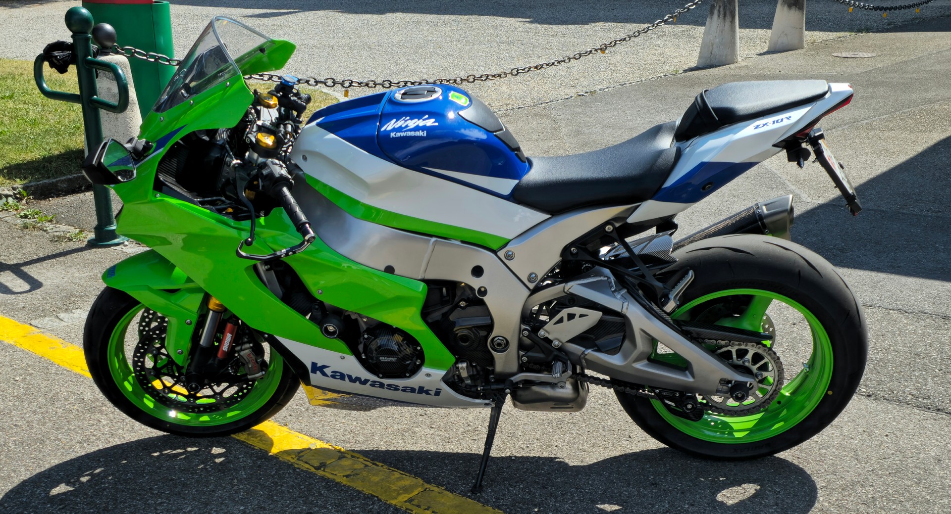 KAWASAKI Ninja ZX-10R 40th Anniversary-image-1