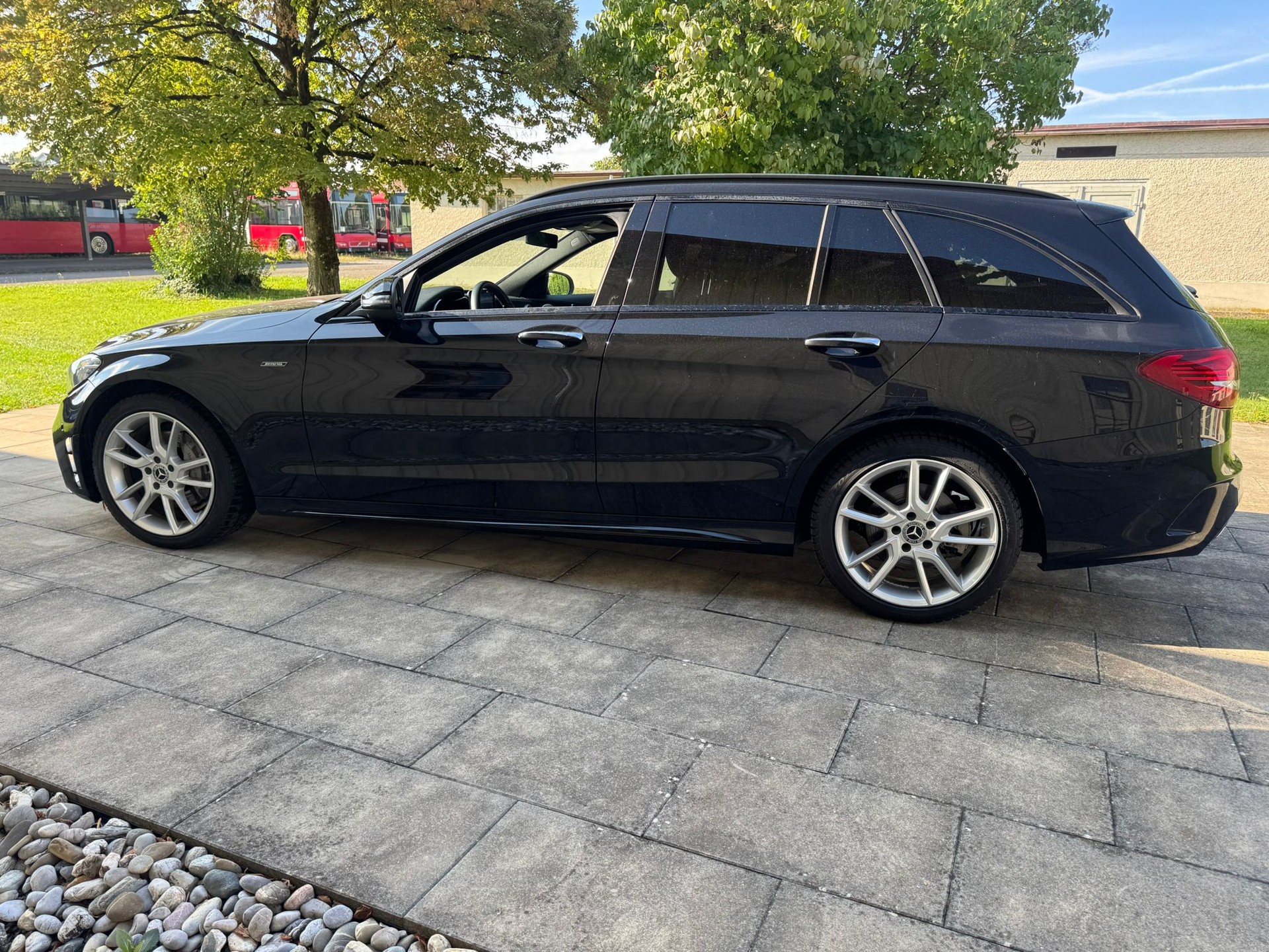 MERCEDES-BENZ C 220 d Swiss Star AMG Line 4M 9G-Tronic-image-3