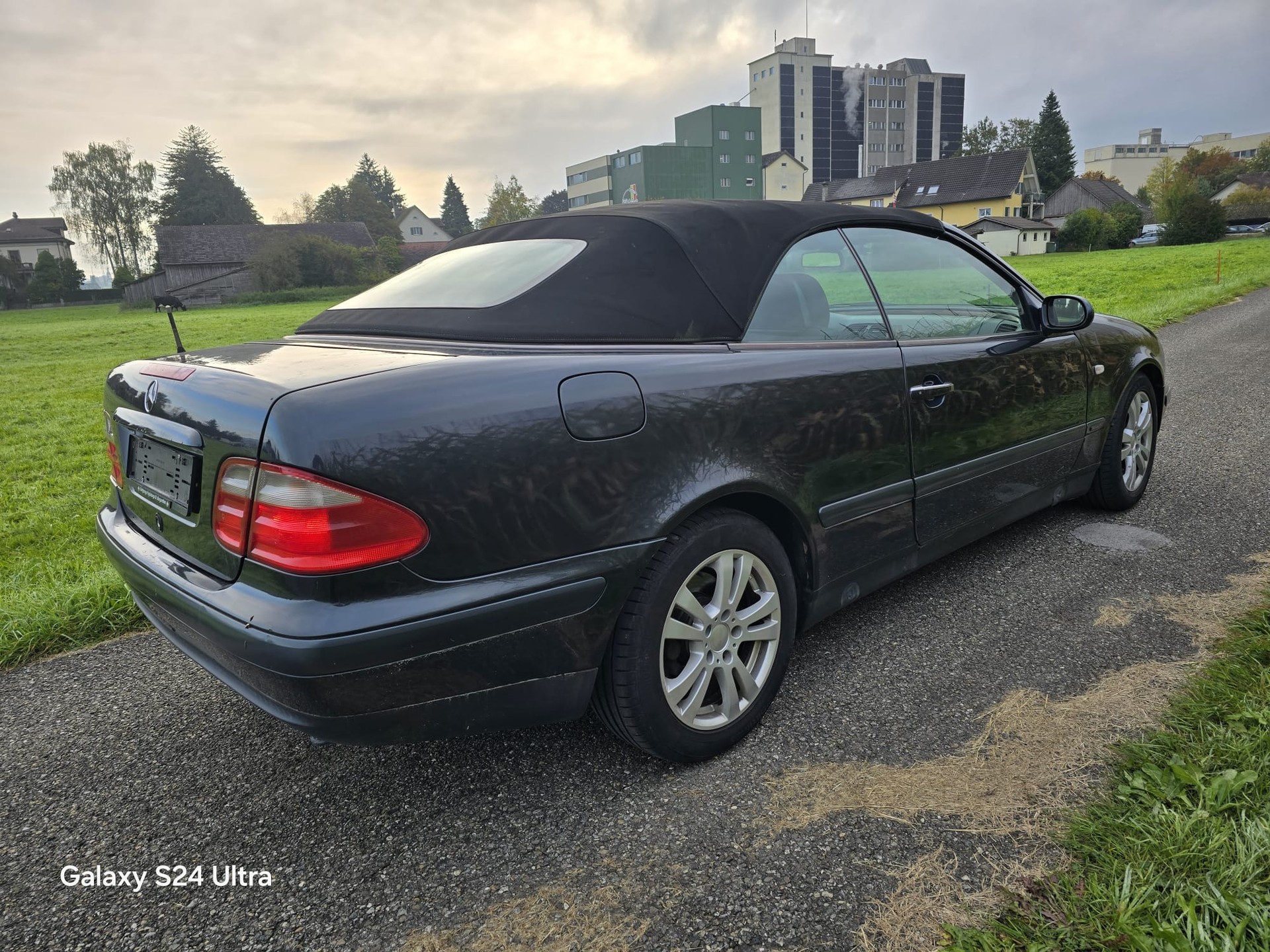 MERCEDES-BENZ CLK 320 Elégance Automatic-image-16