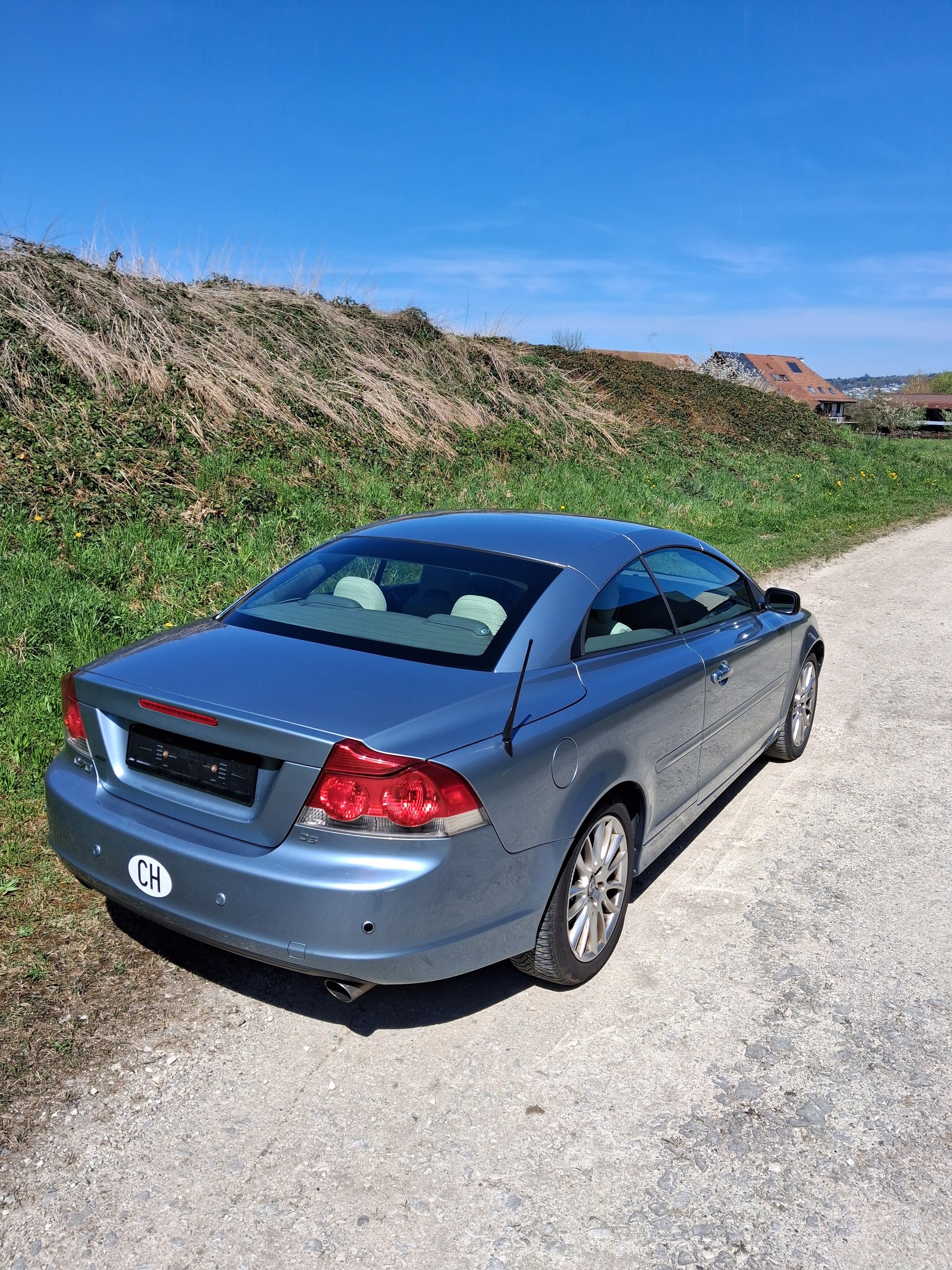 VOLVO C70 D5 Momentum Geartronic-image-2