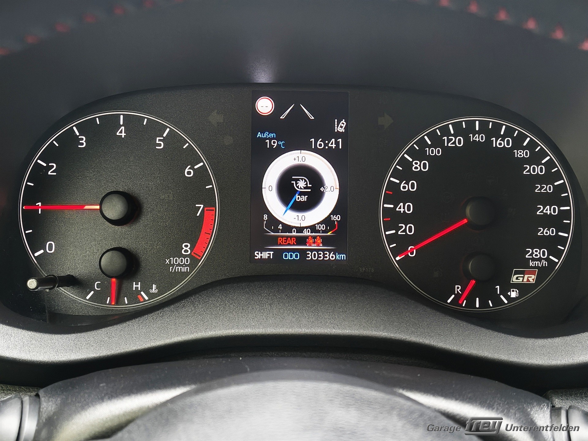 TOYOTA Yaris 1.6 GR Sport-image-10