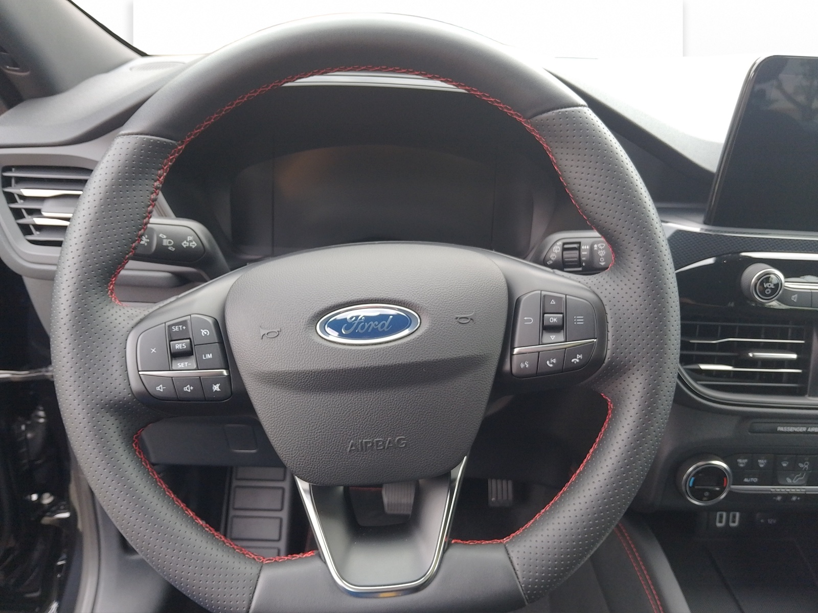 FORD Kuga 2.5 Plug-in Hybrid ST-Line-image-7