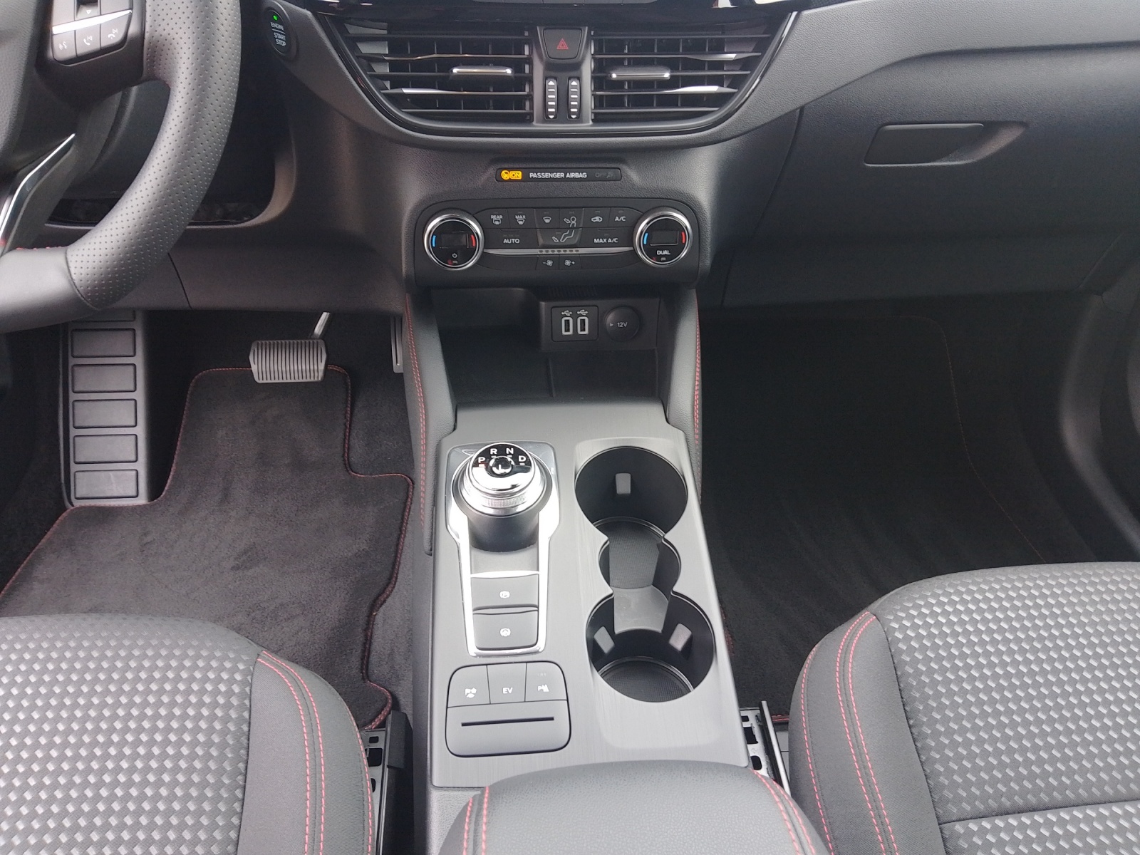 FORD Kuga 2.5 Plug-in Hybrid ST-Line-image-10