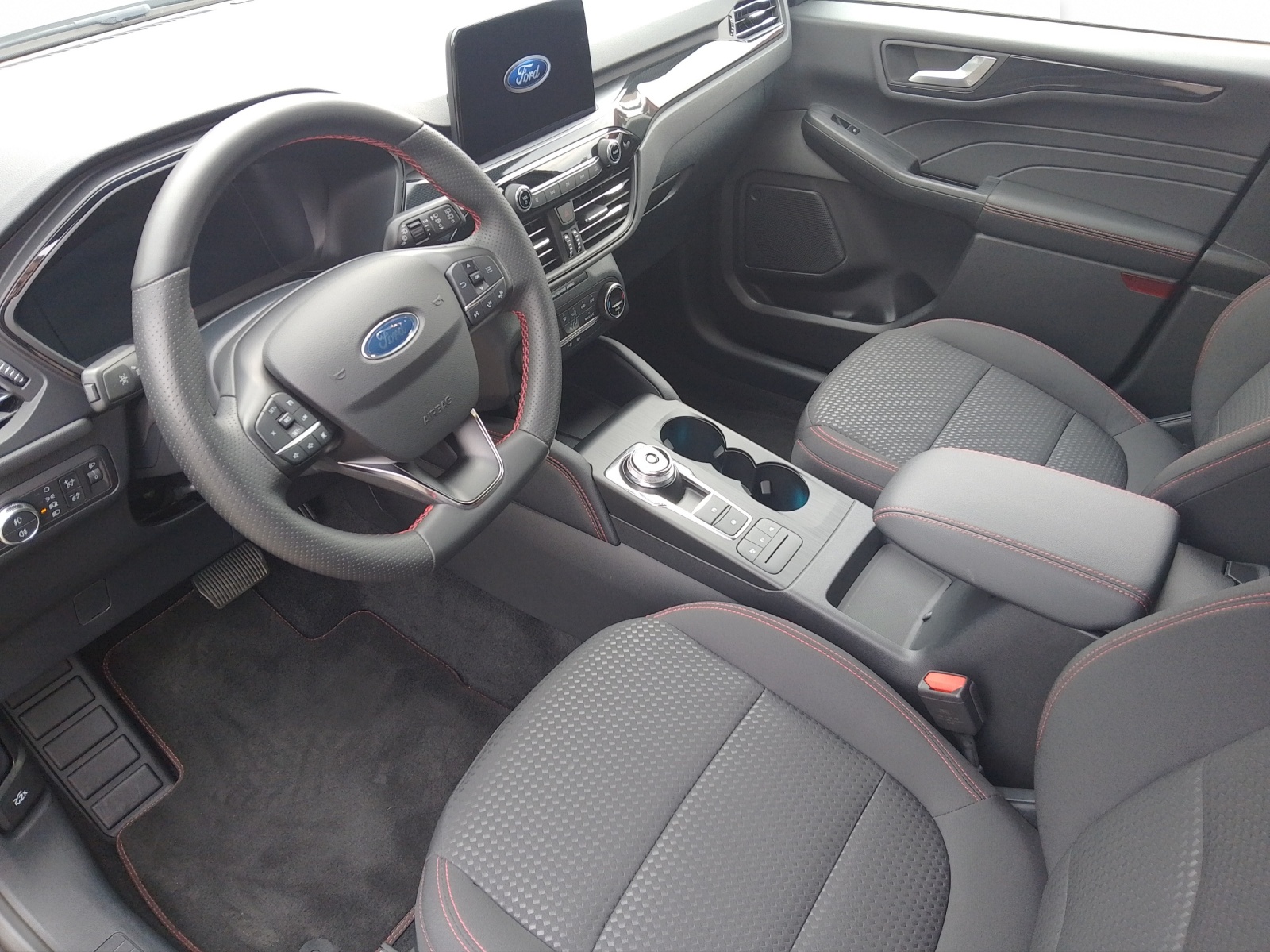 FORD Kuga 2.5 Plug-in Hybrid ST-Line-image-6